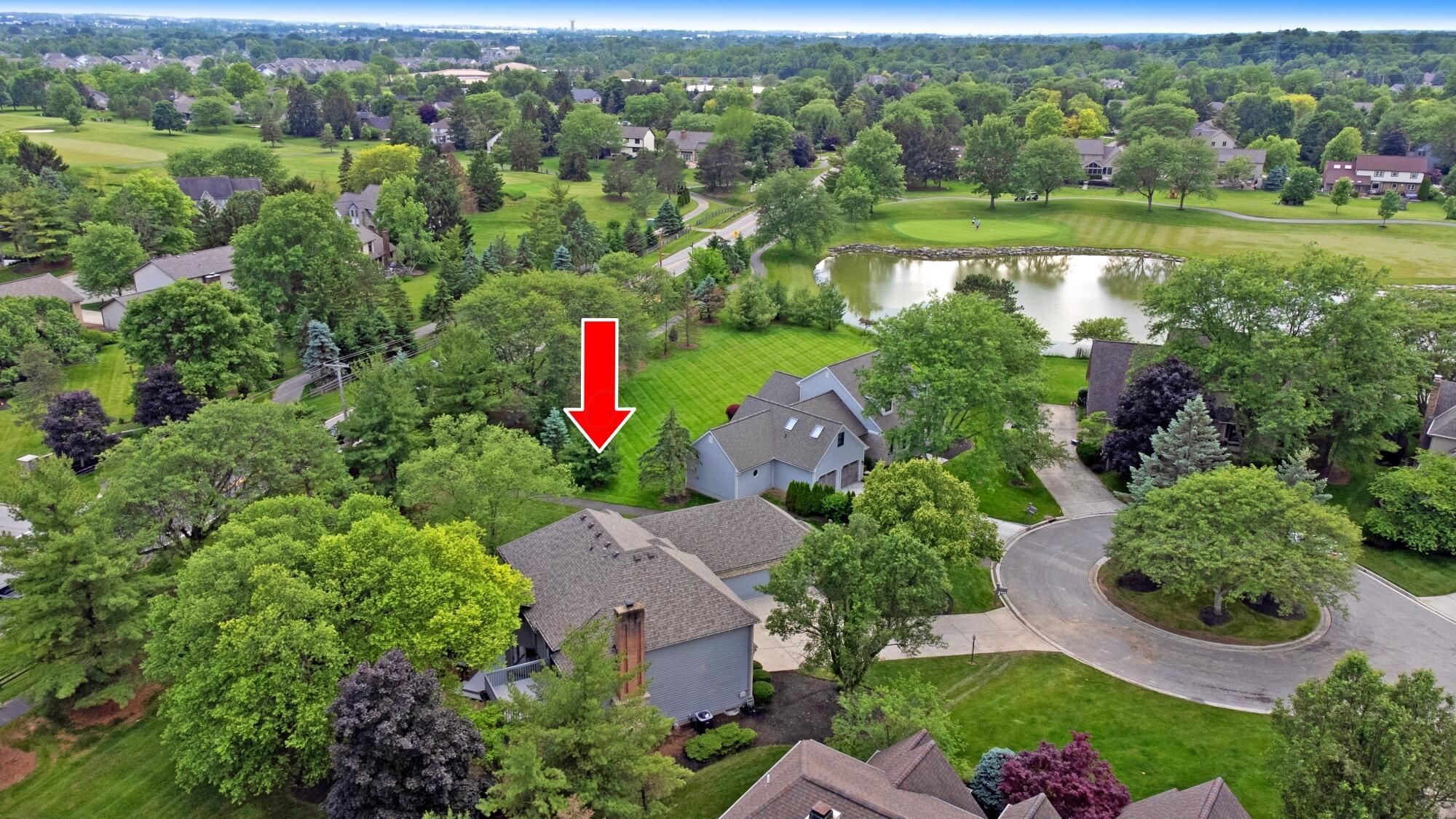 6247 Inverurie Drive W Property Photo 9