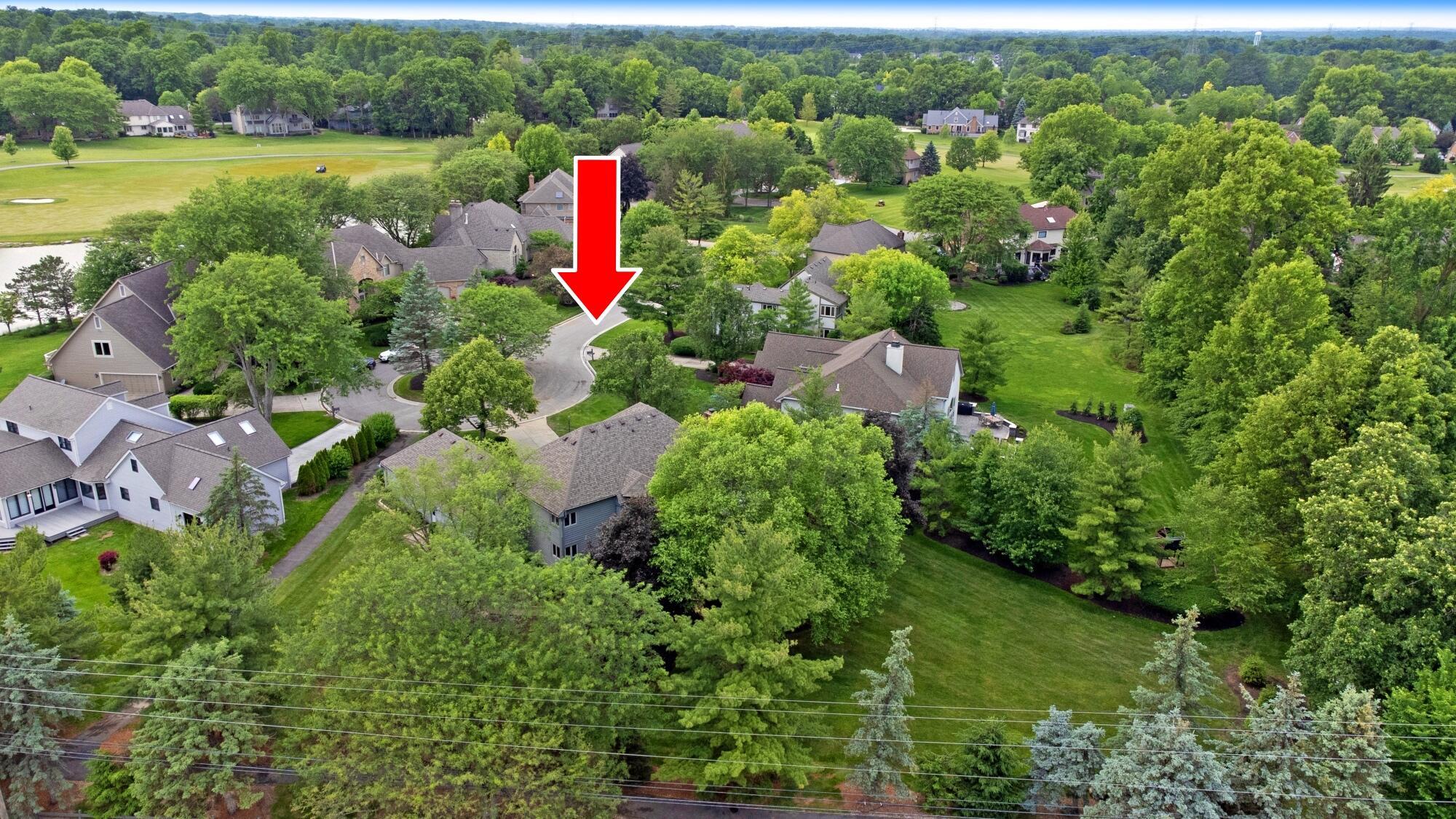6247 Inverurie Drive W Property Photo 11