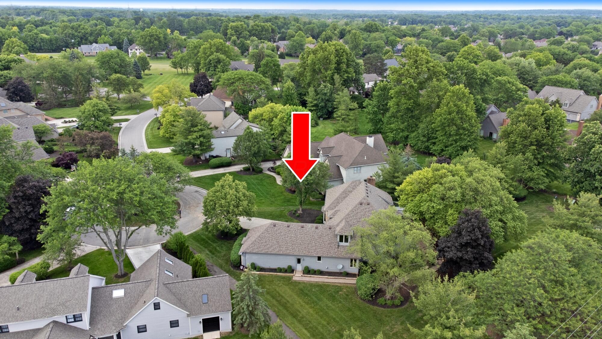 6247 Inverurie Drive W Property Photo 12