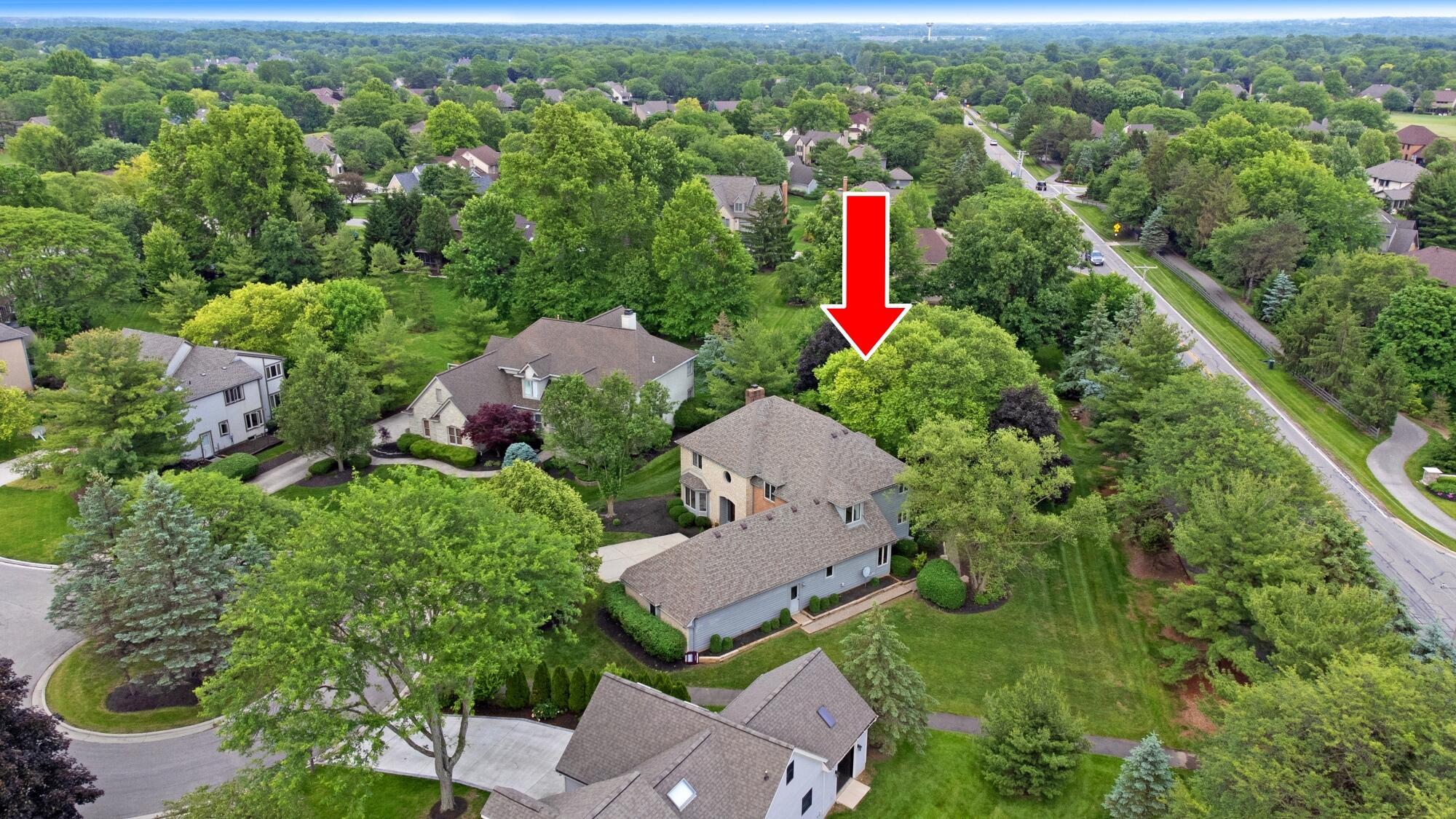 6247 Inverurie Drive W Property Photo 13