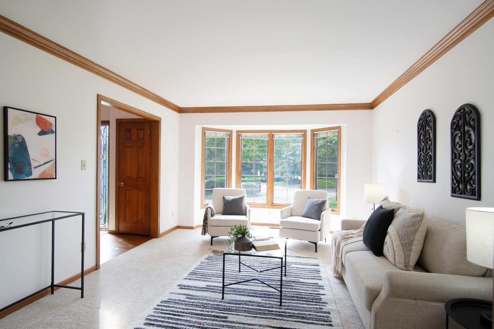 6247 Inverurie Drive W Property Photo 26