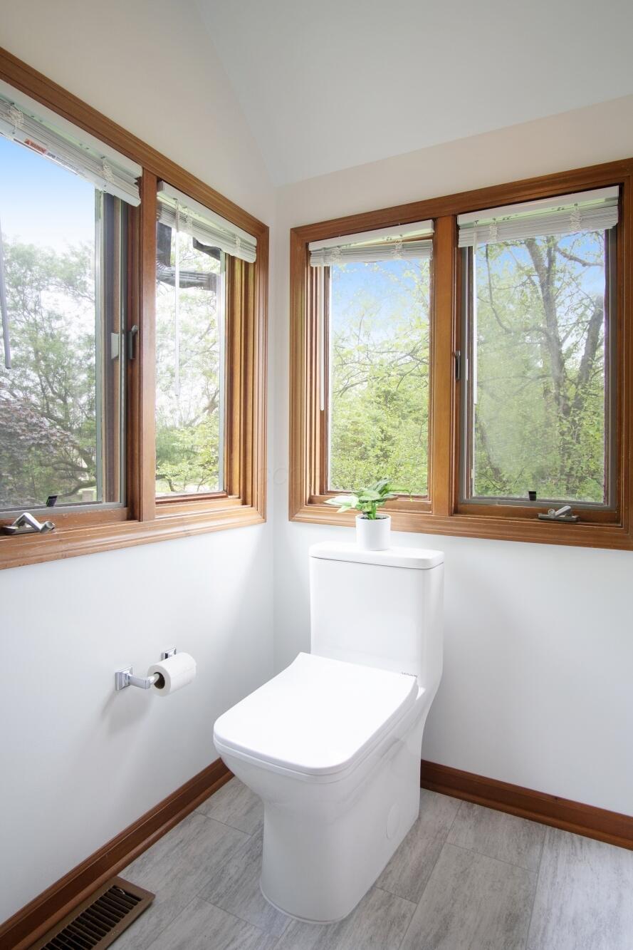 6247 Inverurie Drive W Property Photo 46