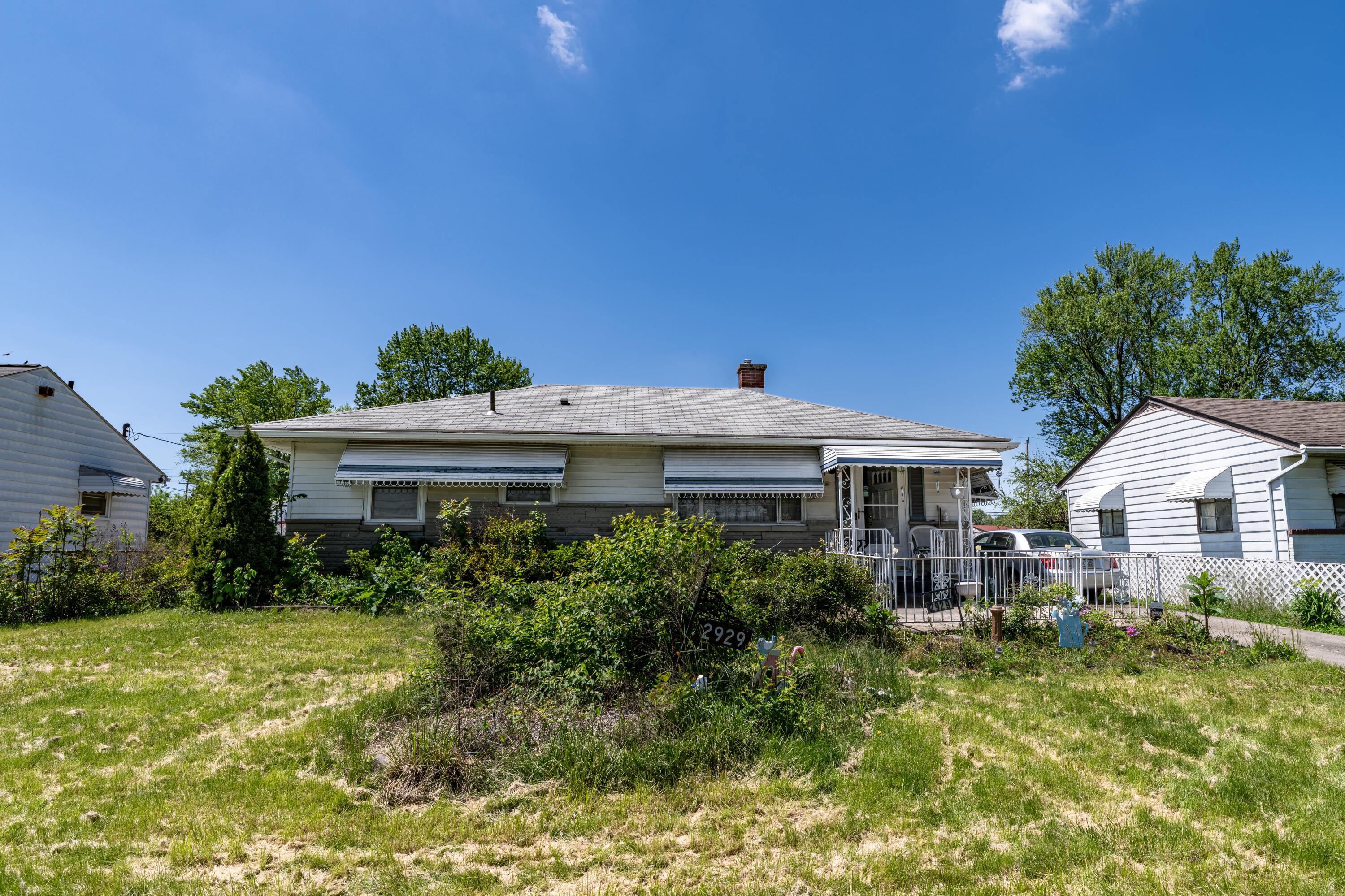 2929 Fairwood Avenue Property Photo 1