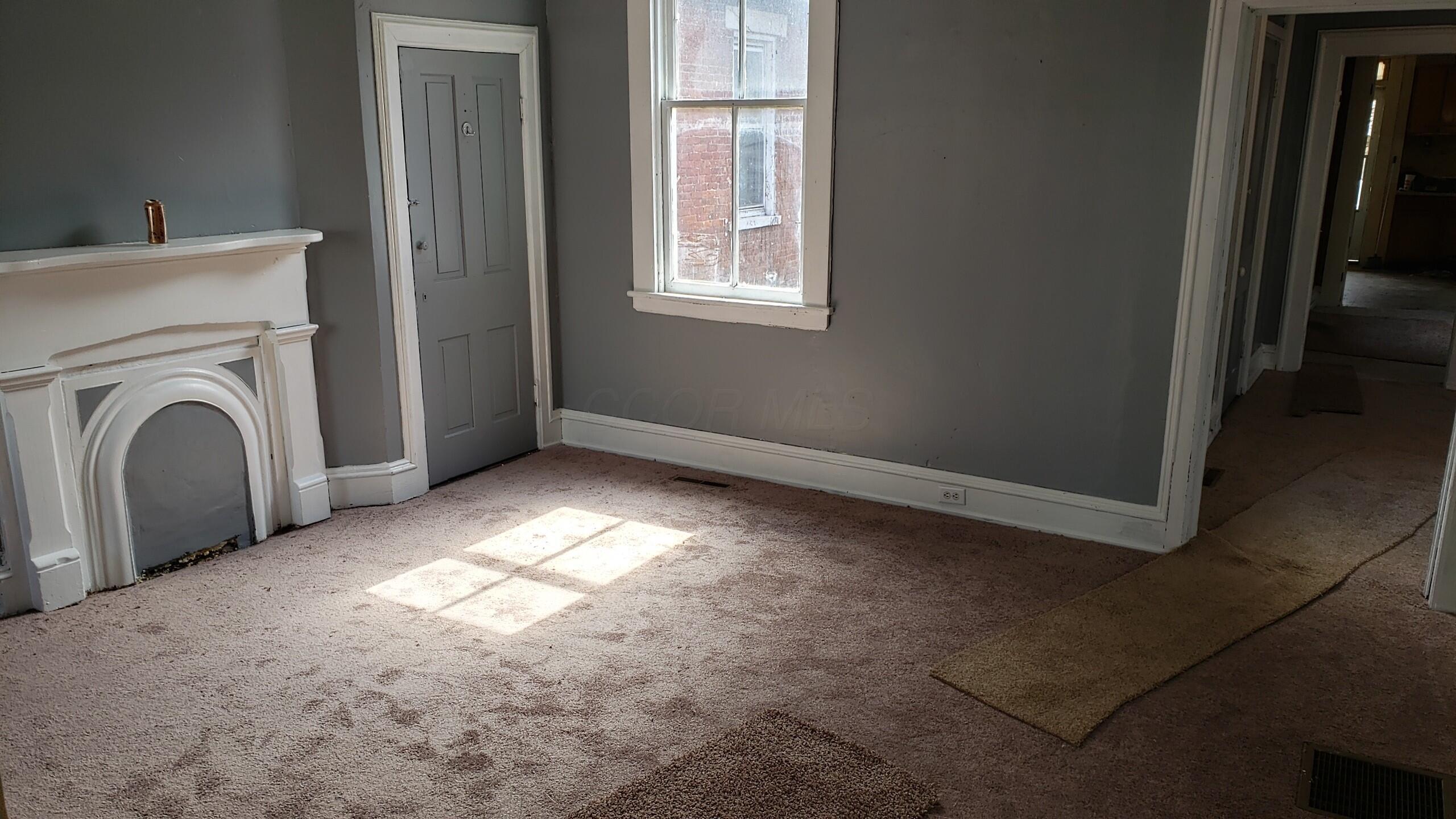 380 E 2nd Street Property Photo 5