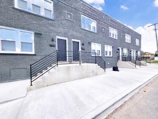 369 S 17th Street Property Photo