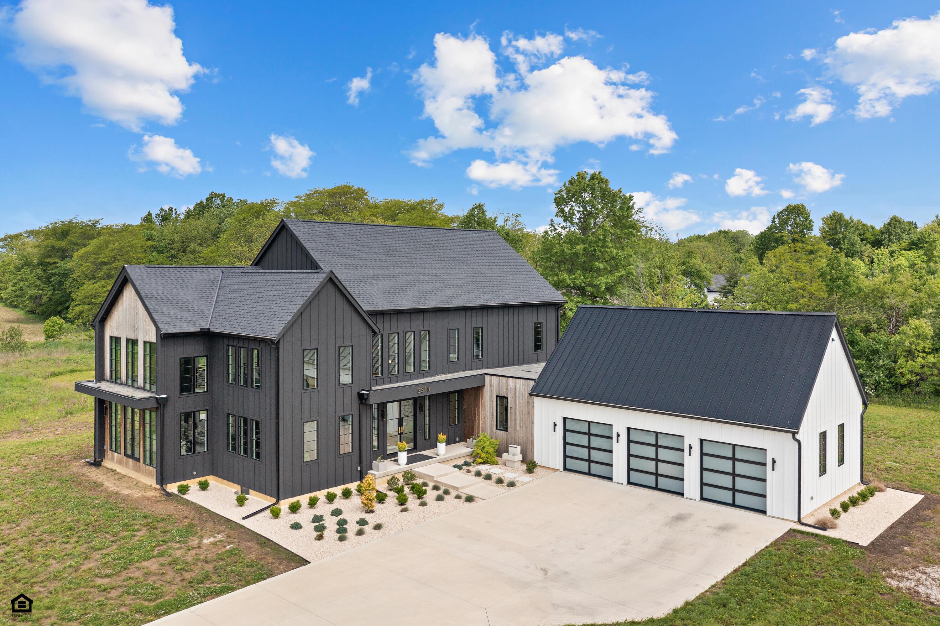 3318 S County Line Road Property Photo 1