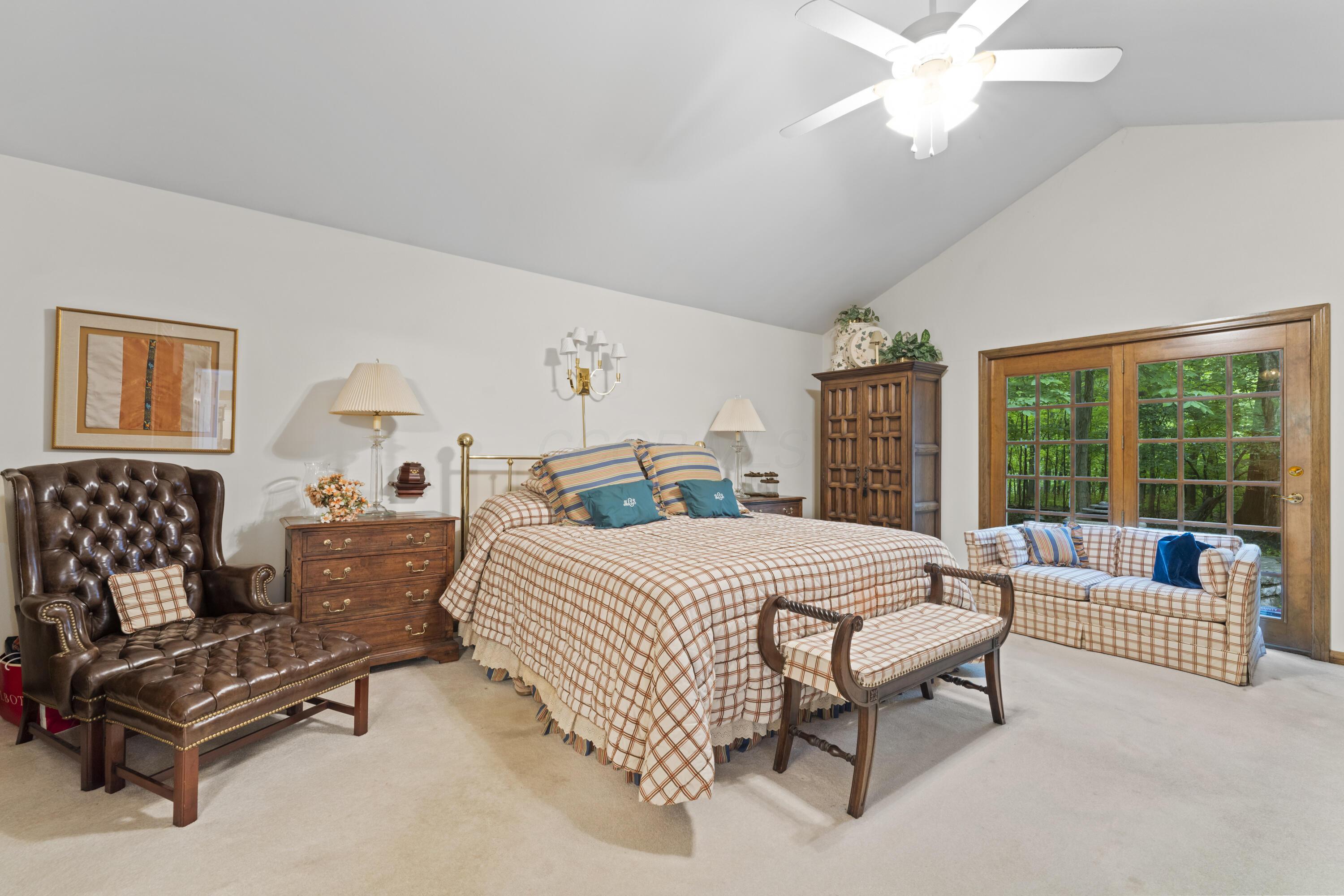8039 Crossgate Court S Property Photo 16