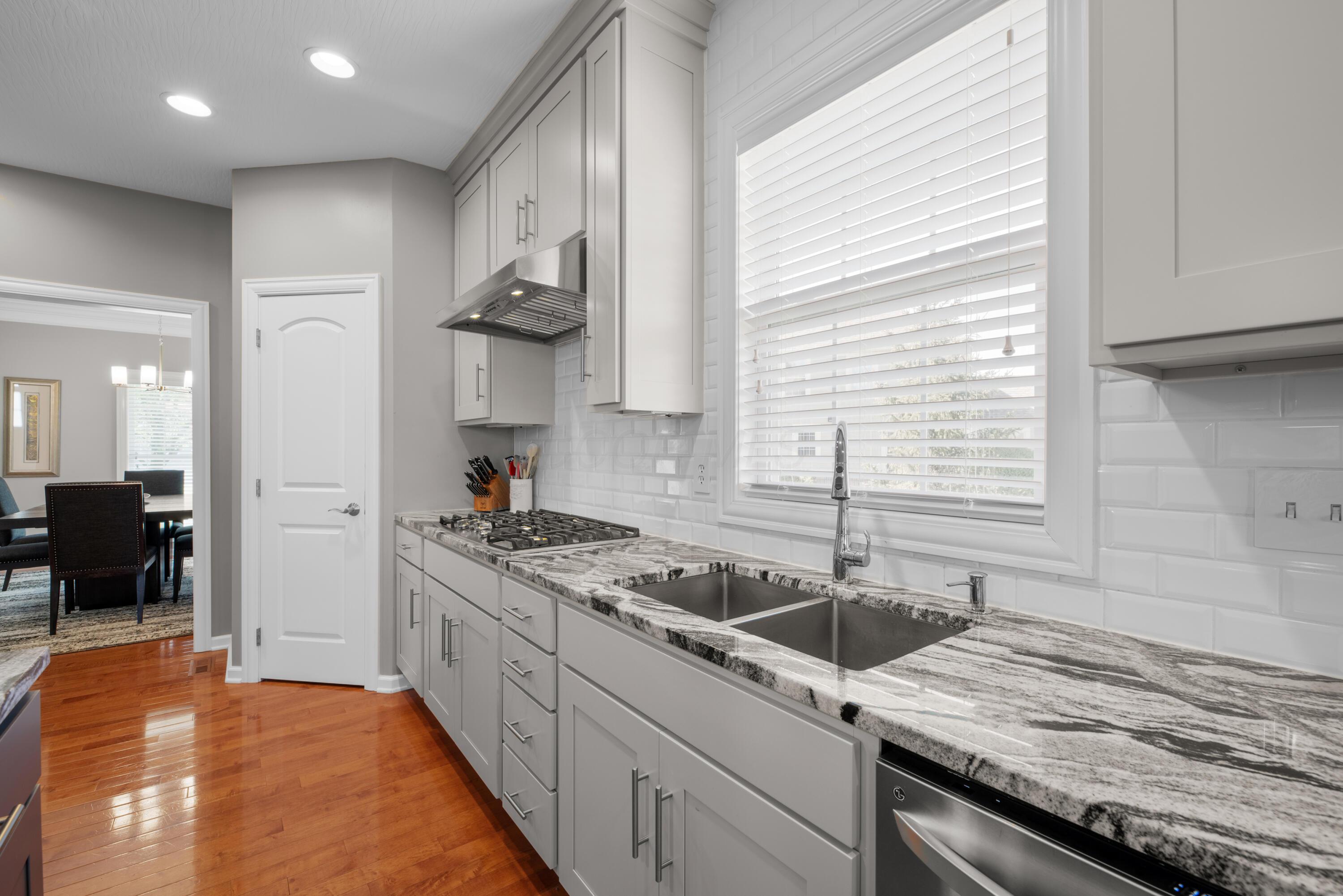 6655 Baronscourt Loop Property Photo 11