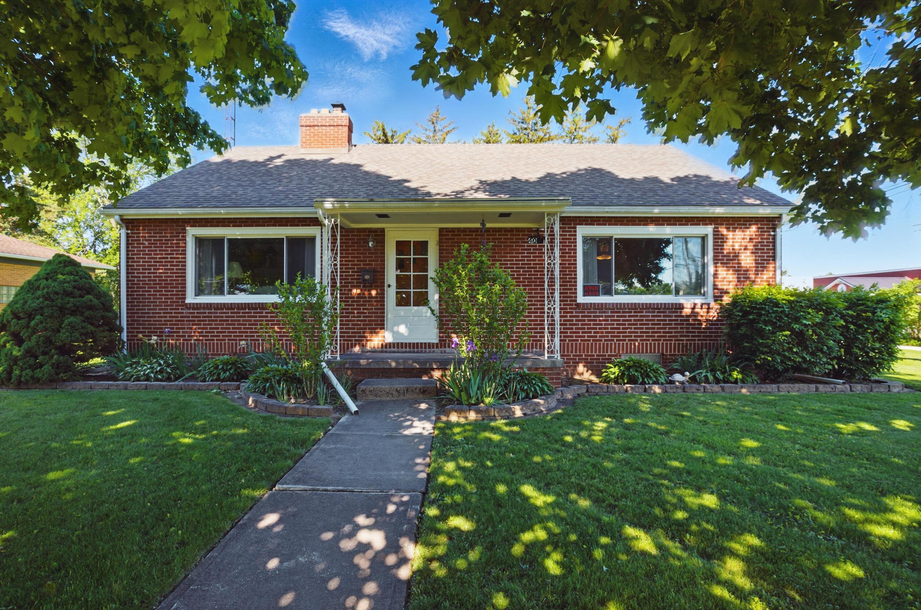 40 Hopewell Avenue
