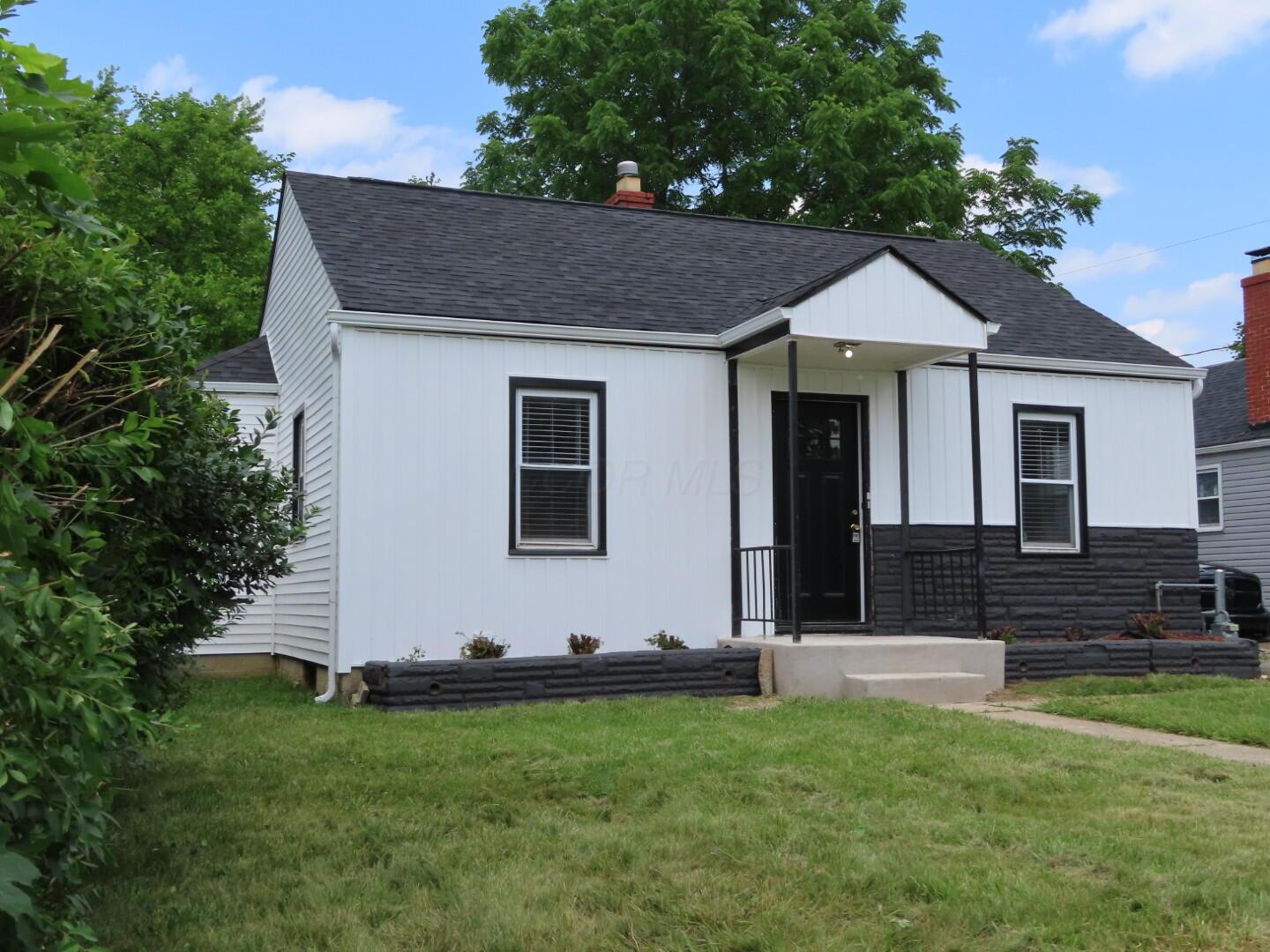 1794 Republic Avenue Property Photo 1