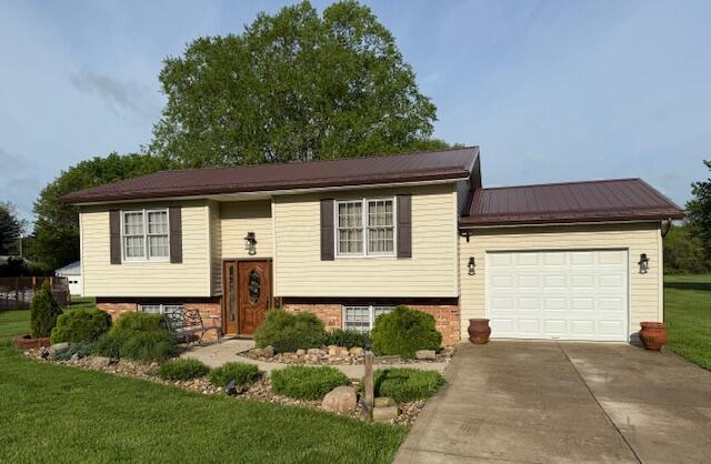 14629 Hock Hocking Road Property Photo 1