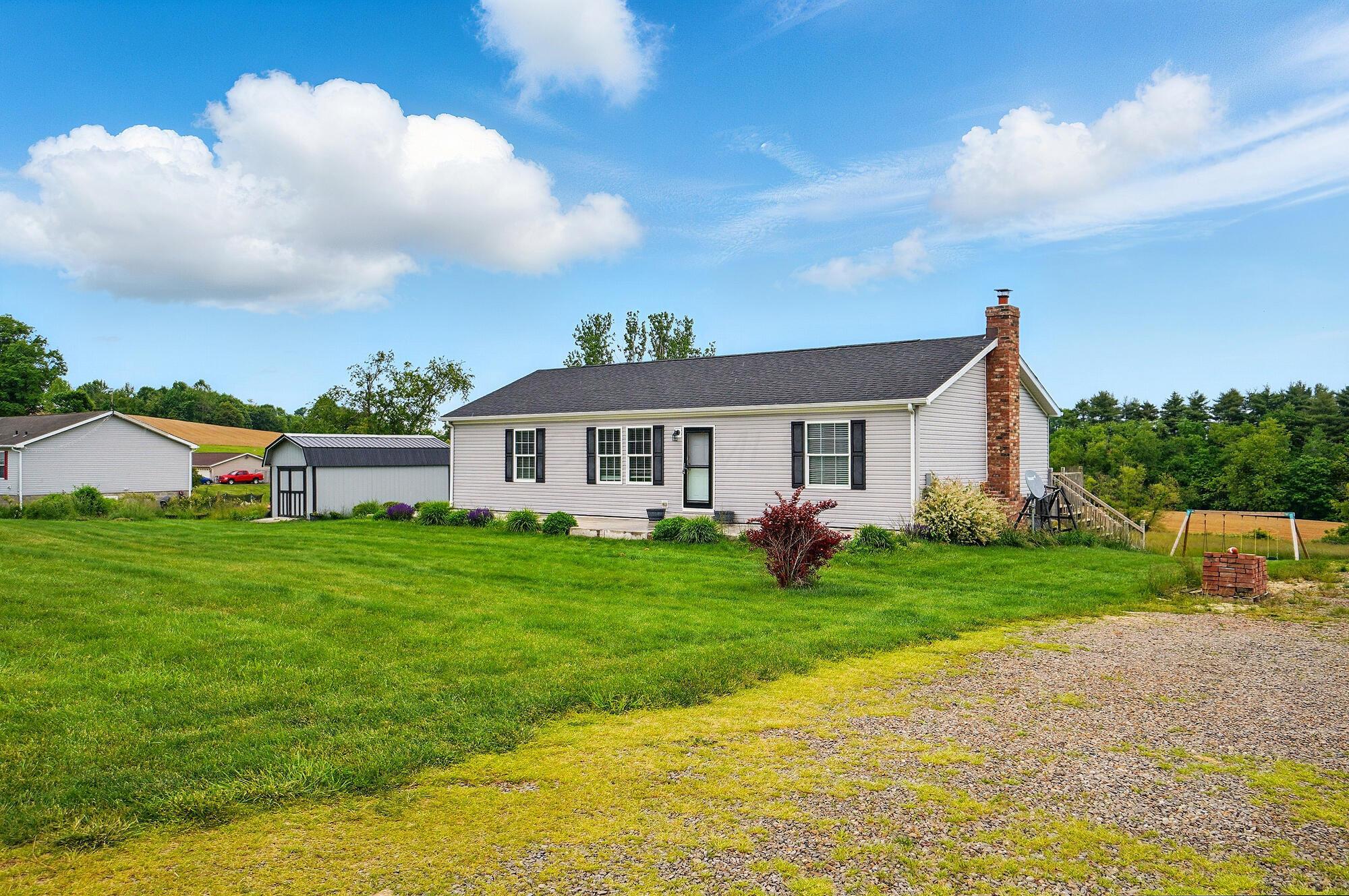 9842 State Route 757 Nw Property Photo 1