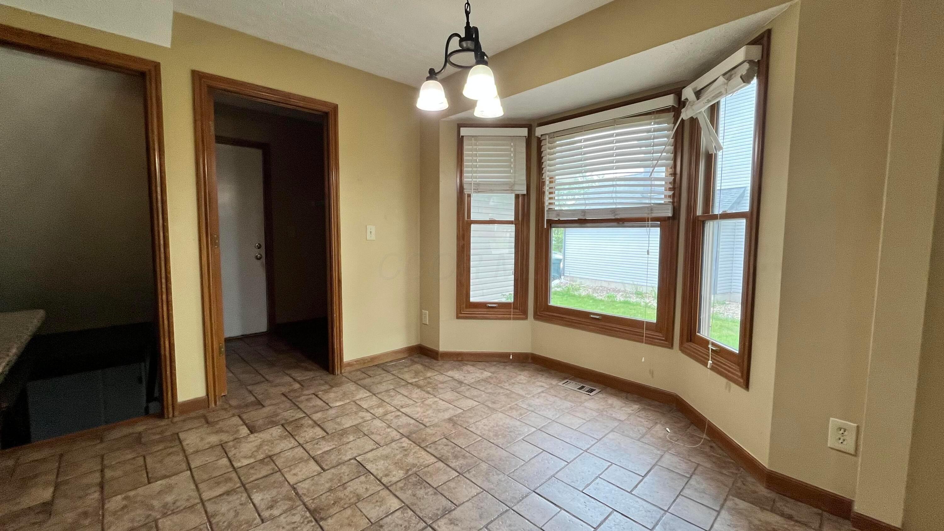 5459 Red Wynne Lane Property Photo 7