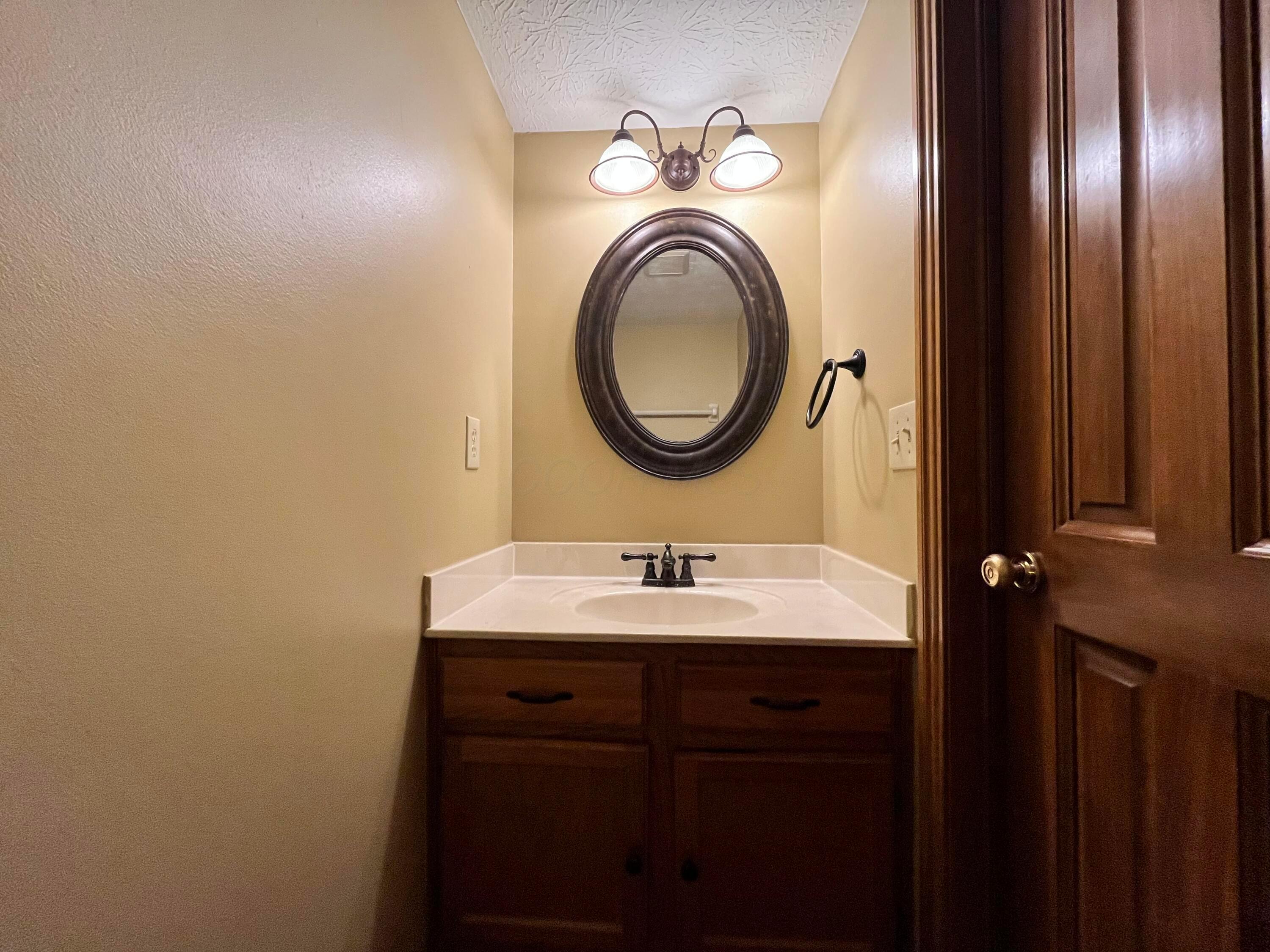5459 Red Wynne Lane Property Photo 8