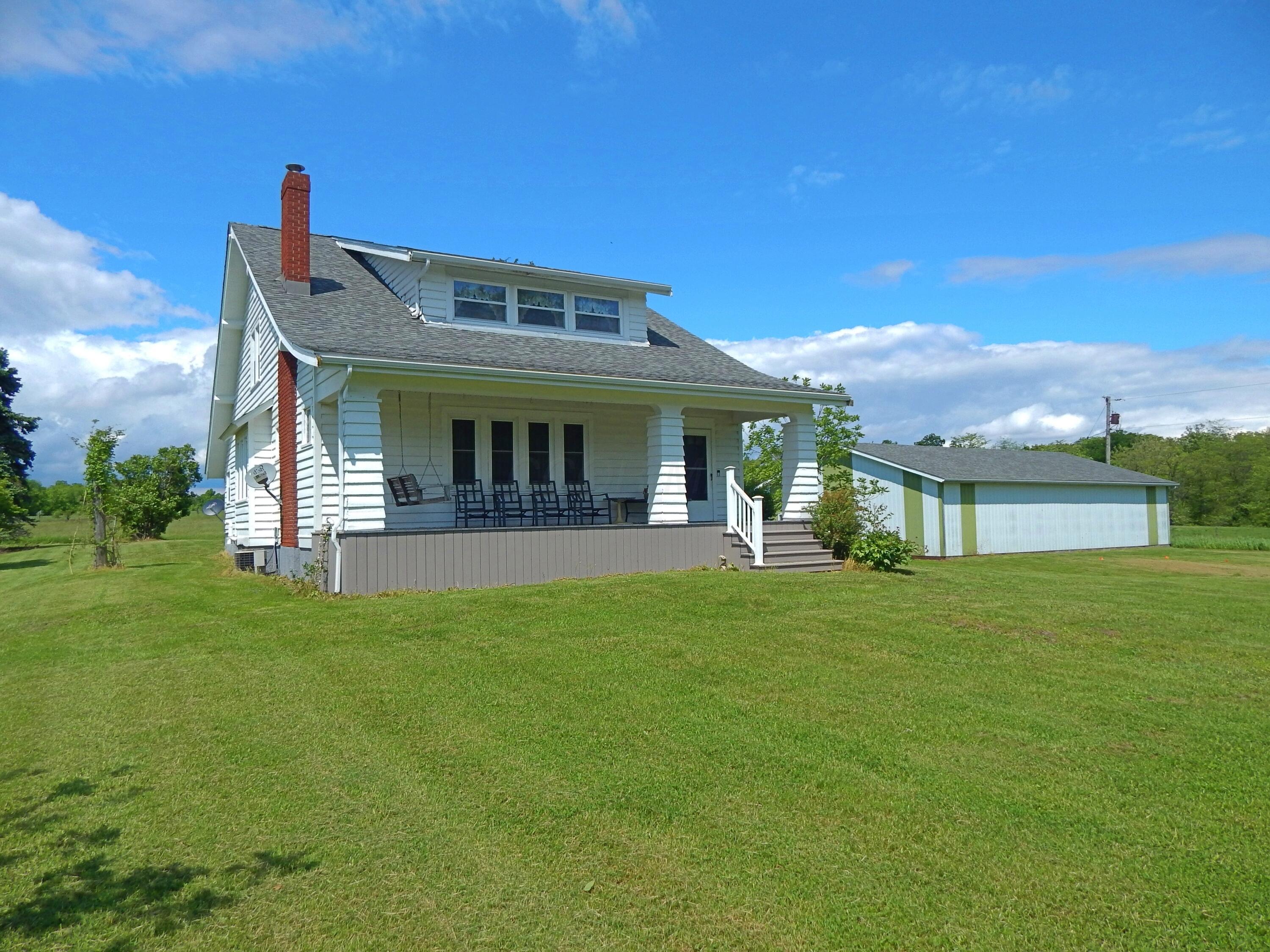 2705 County Road 118 Property Photo 1