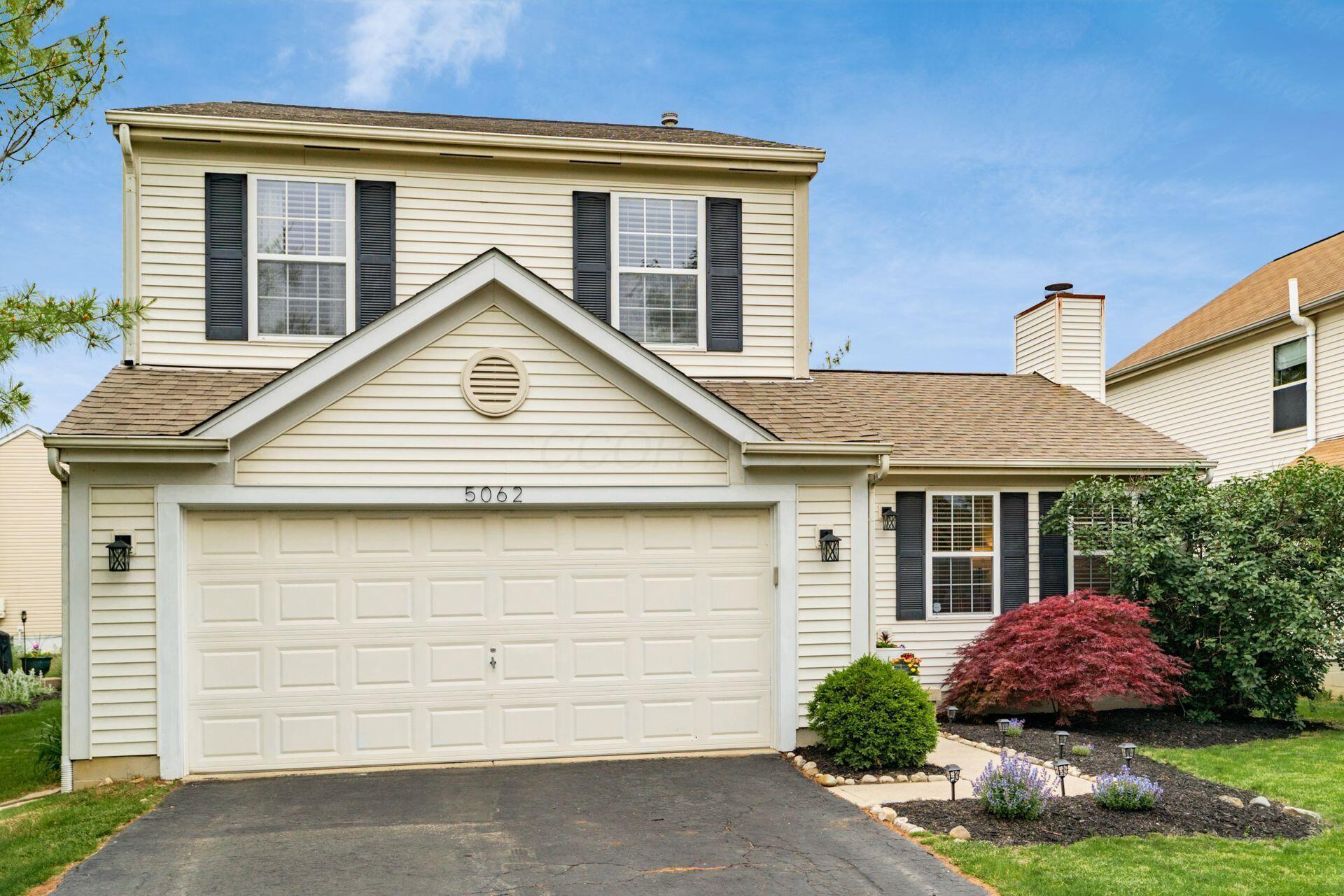 5062 Hilliard Green Drive Property Photo 1