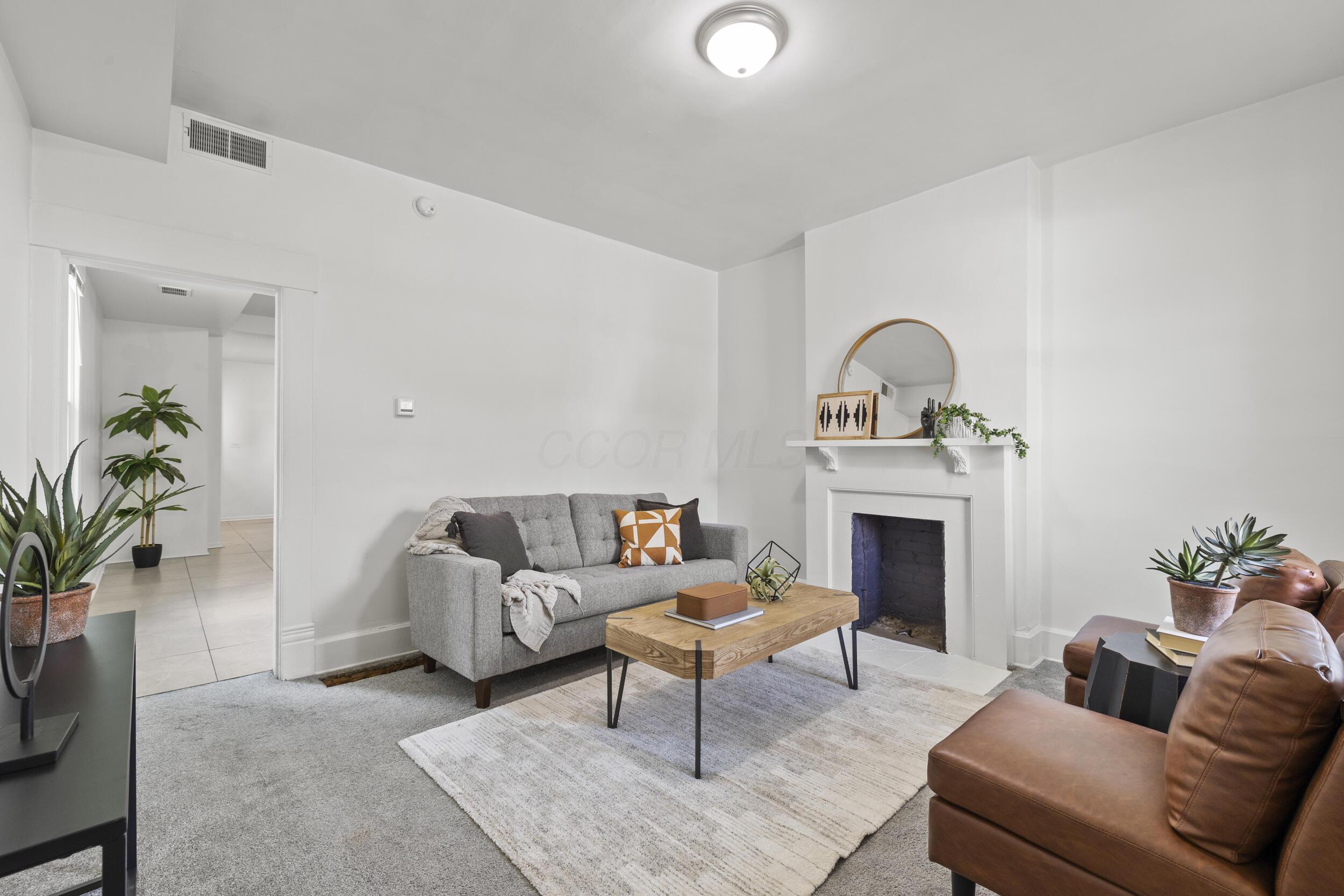 538-540 Kelton Avenue Property Photo 3