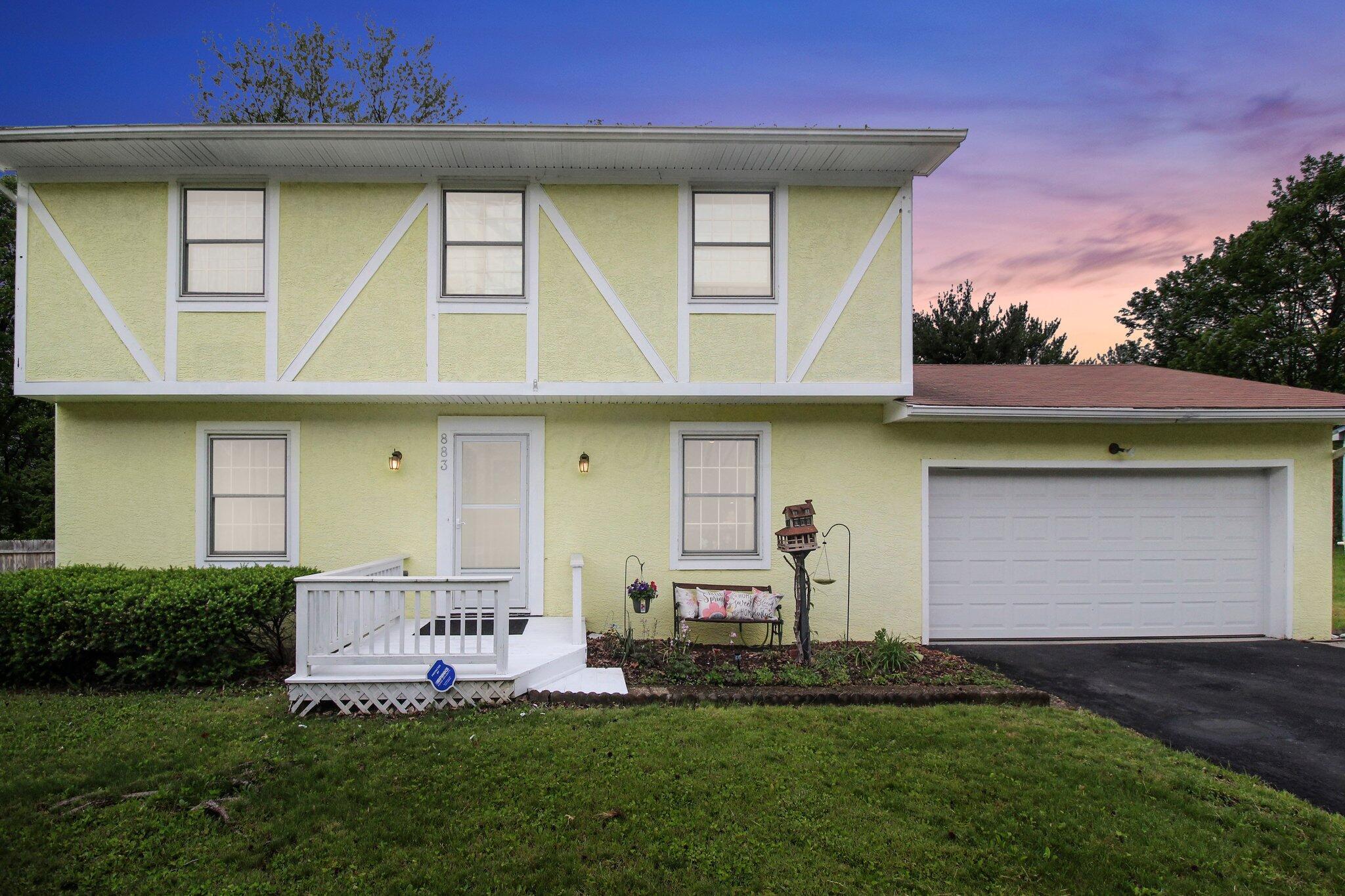 883 Mcnaughten Road Property Photo 1