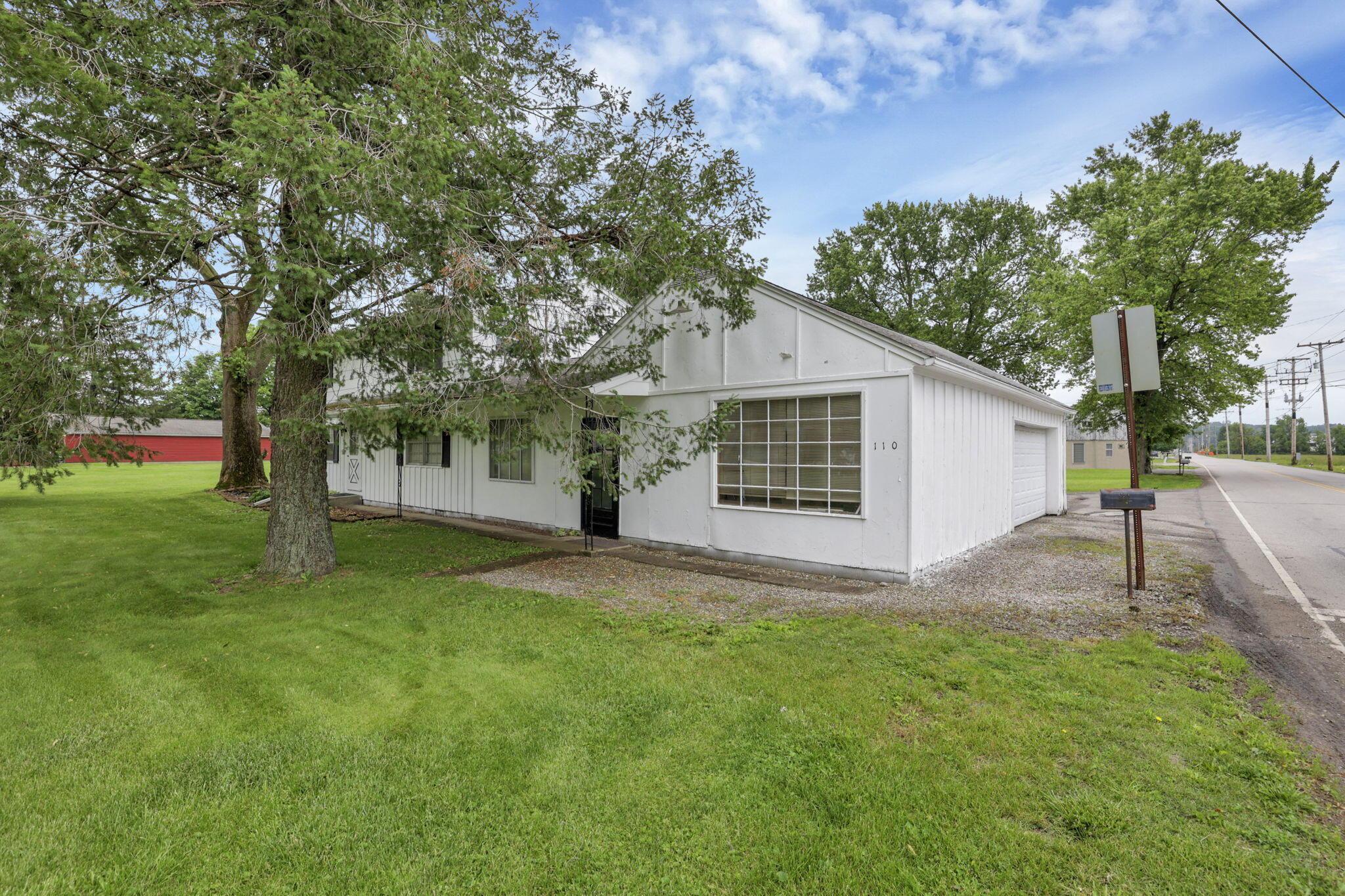 110 Quarry Road Se Property Photo 4