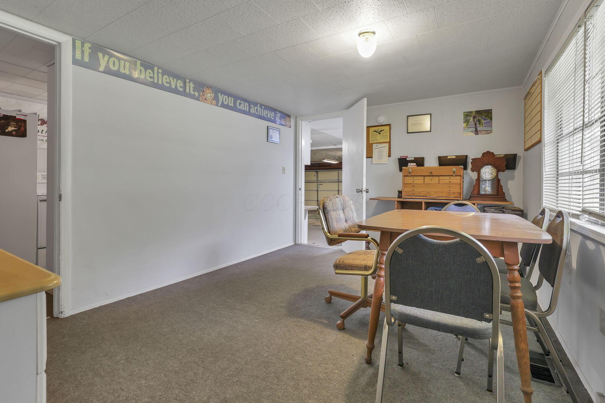 110 Quarry Road Se Property Photo 17