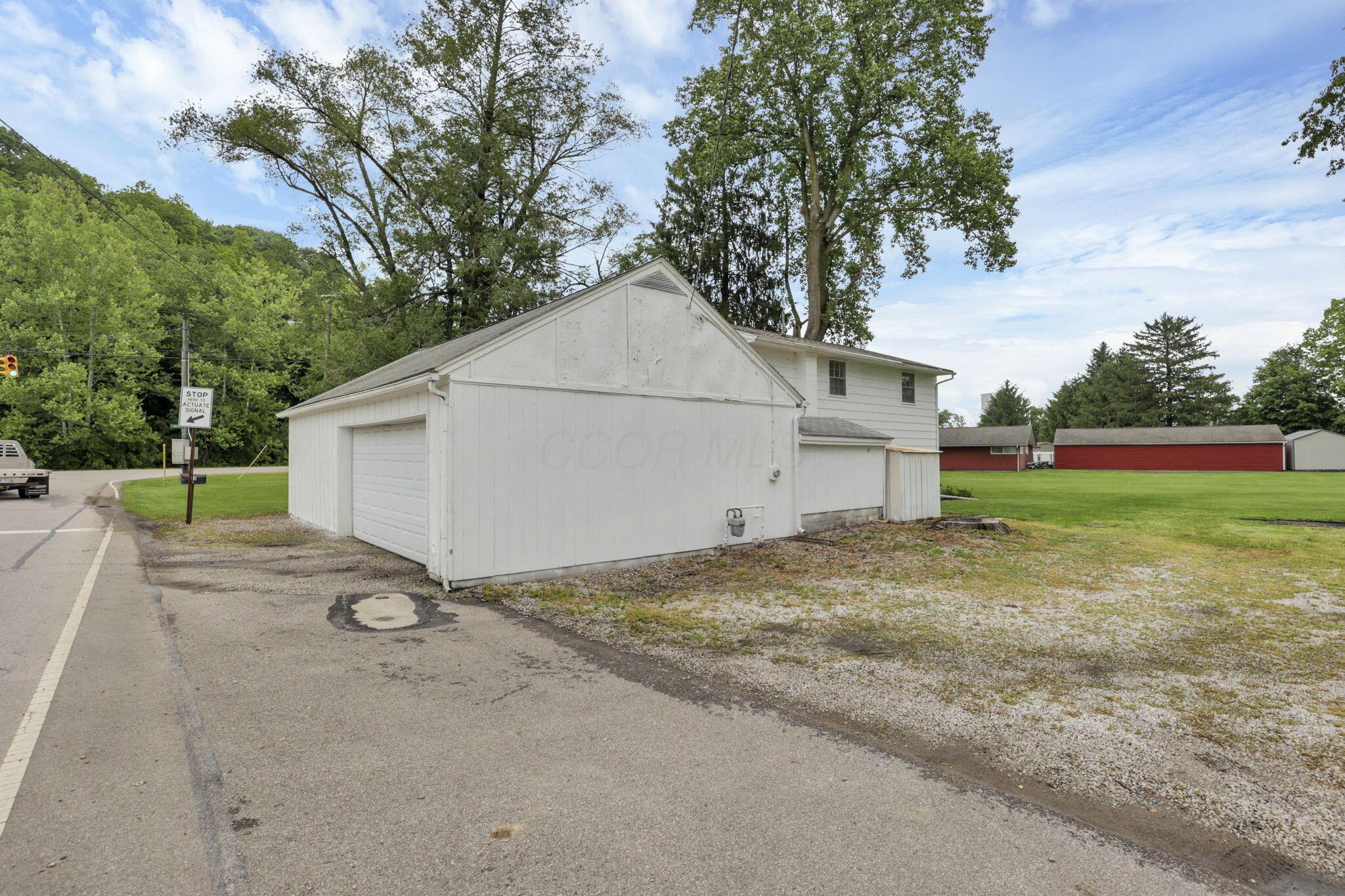 110 Quarry Road Se Property Photo 38