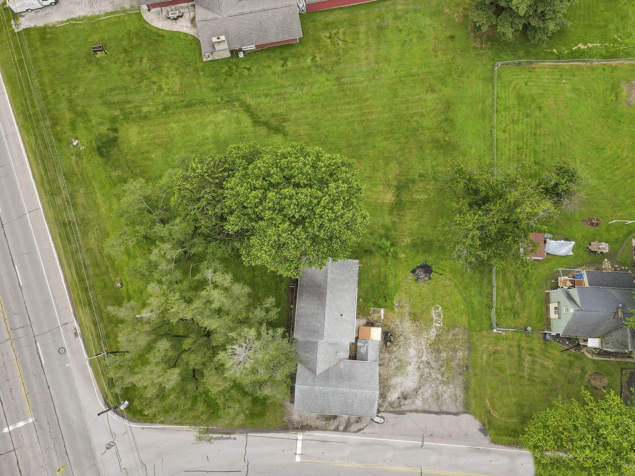 110 Quarry Road Se Property Photo 49