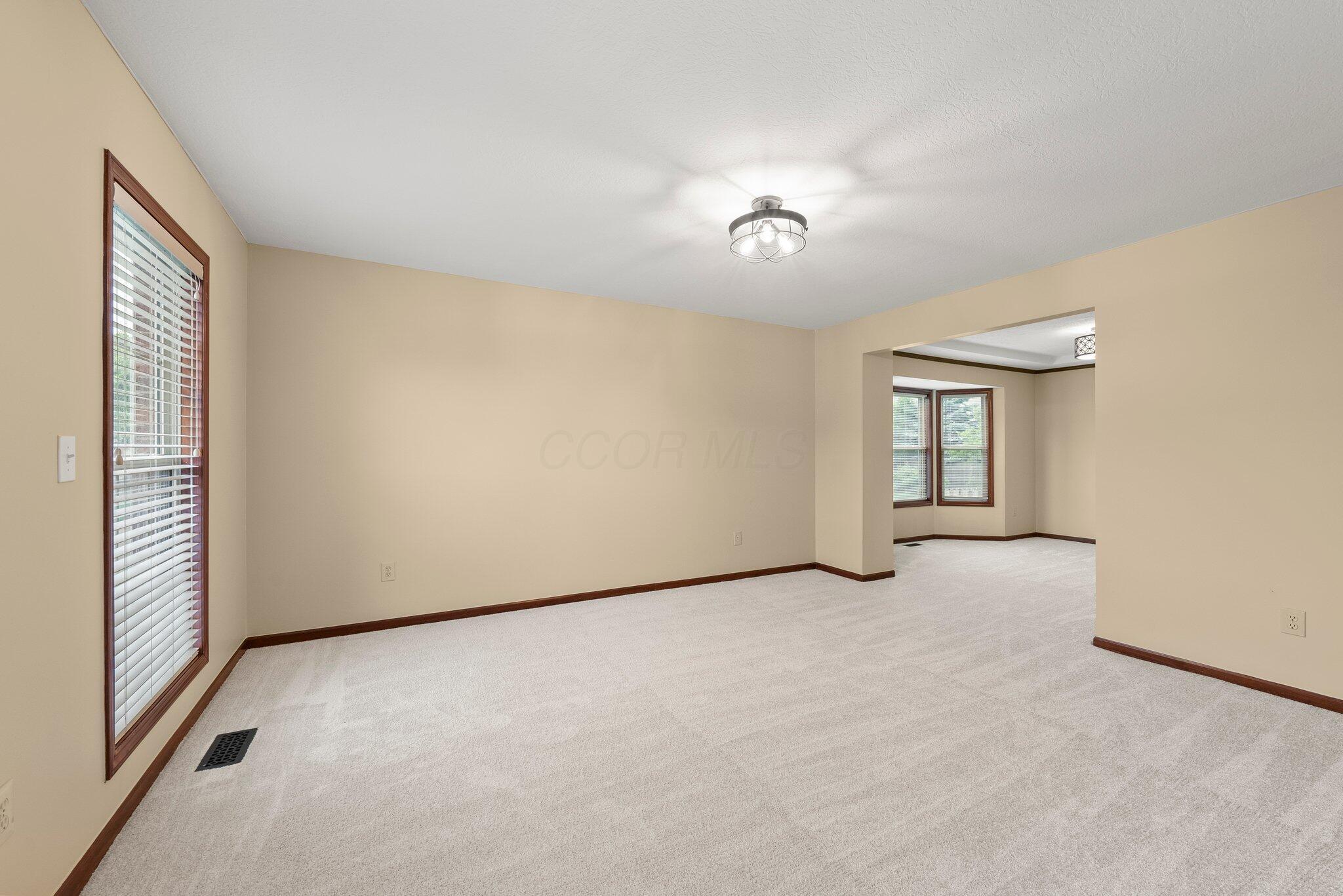 4653 Goodman Street Property Photo 8