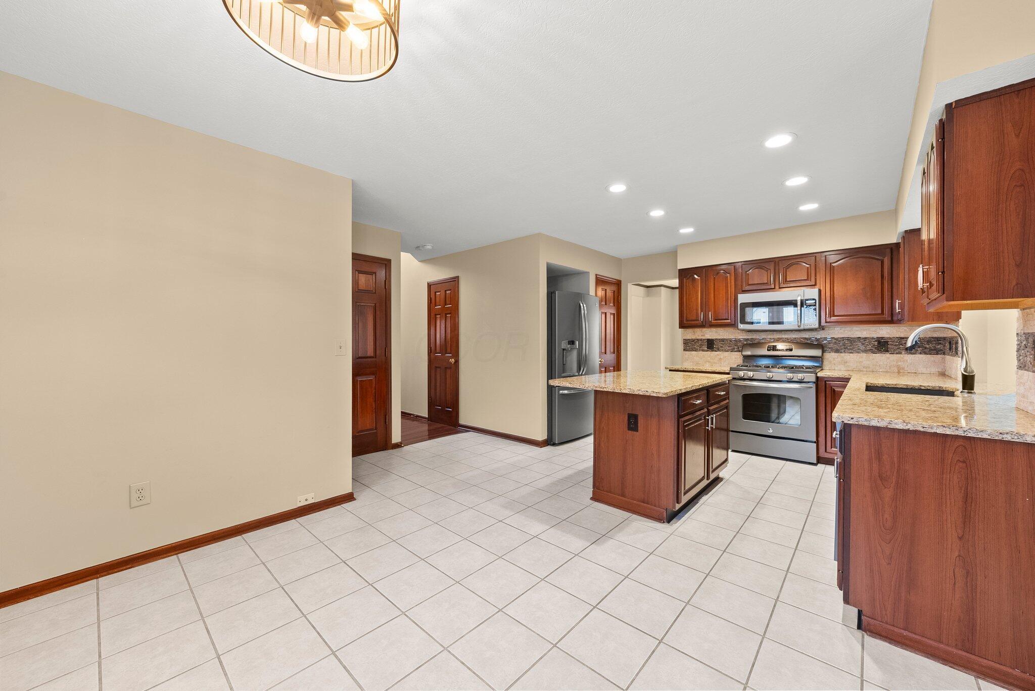 4653 Goodman Street Property Photo 16
