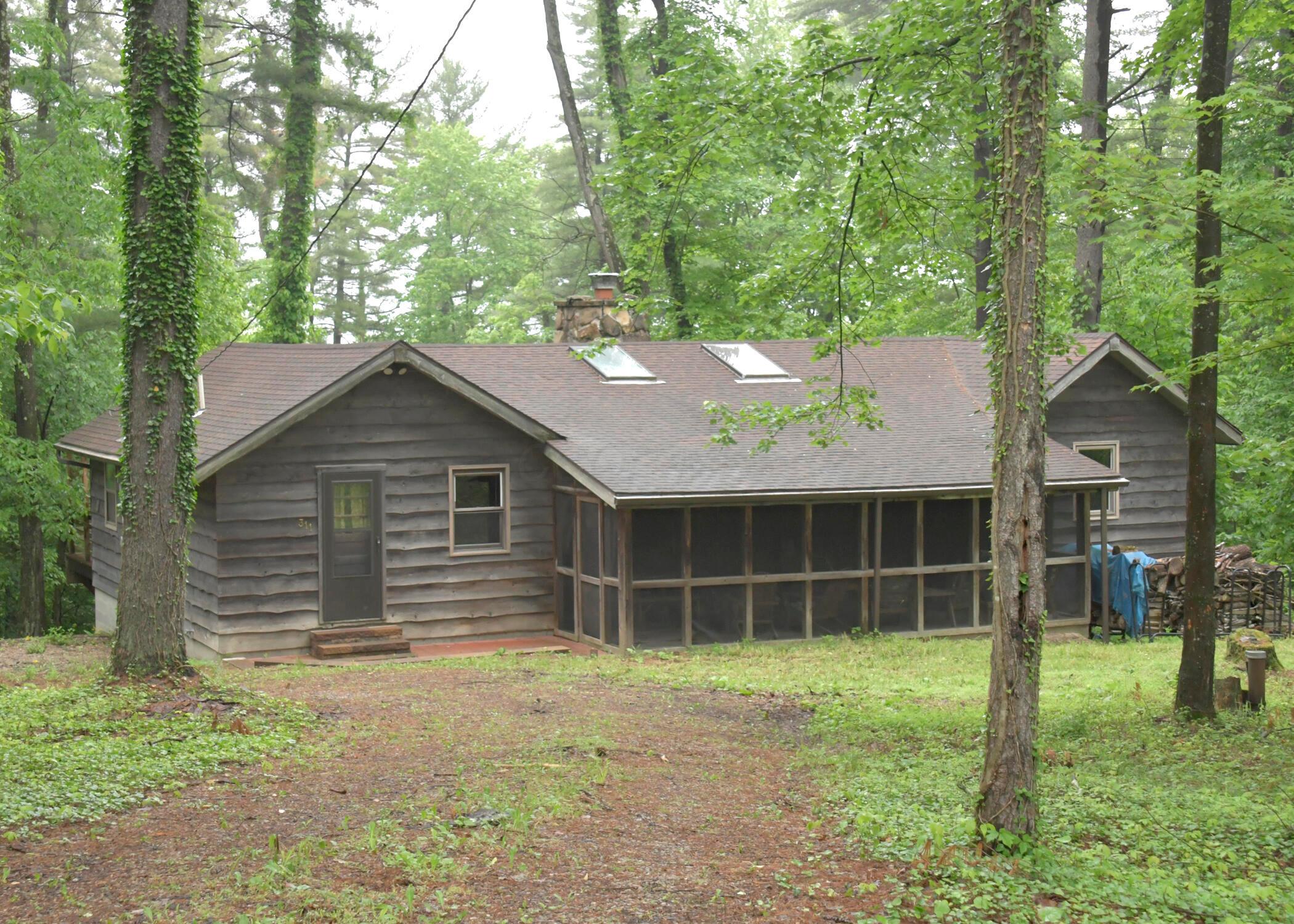 311 Chinook Lane Property Photo 1