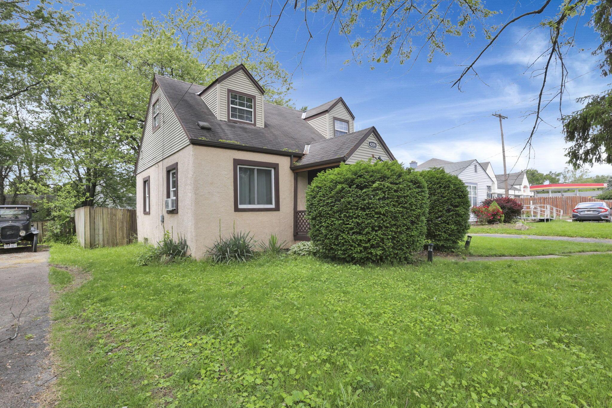 4209 Avery Road Property Photo 3