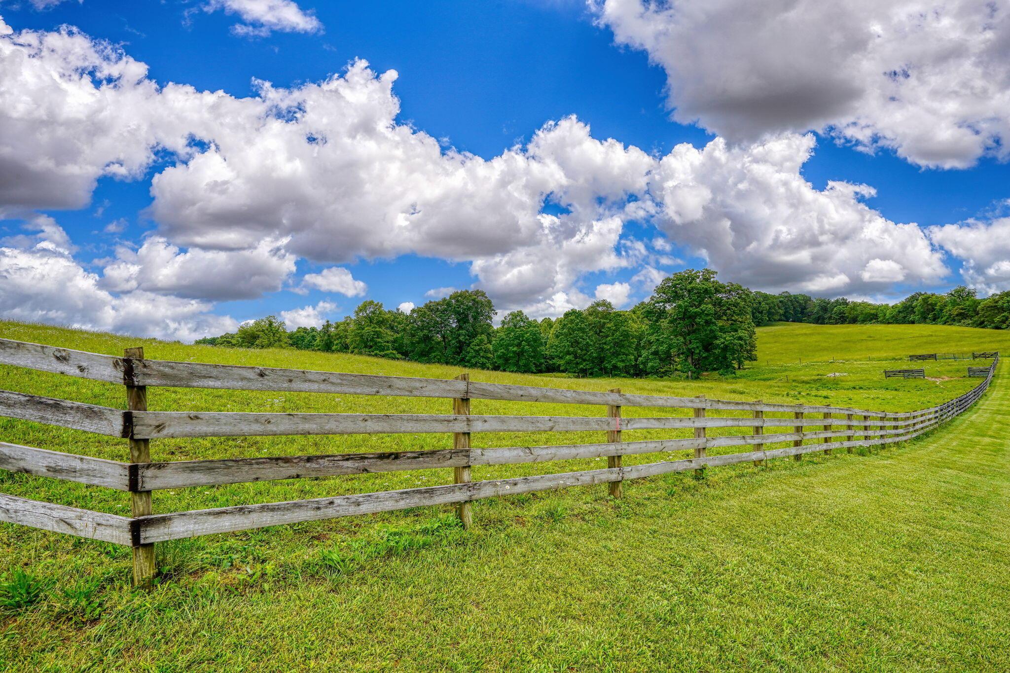 10057 State Route 776 Property Photo 4