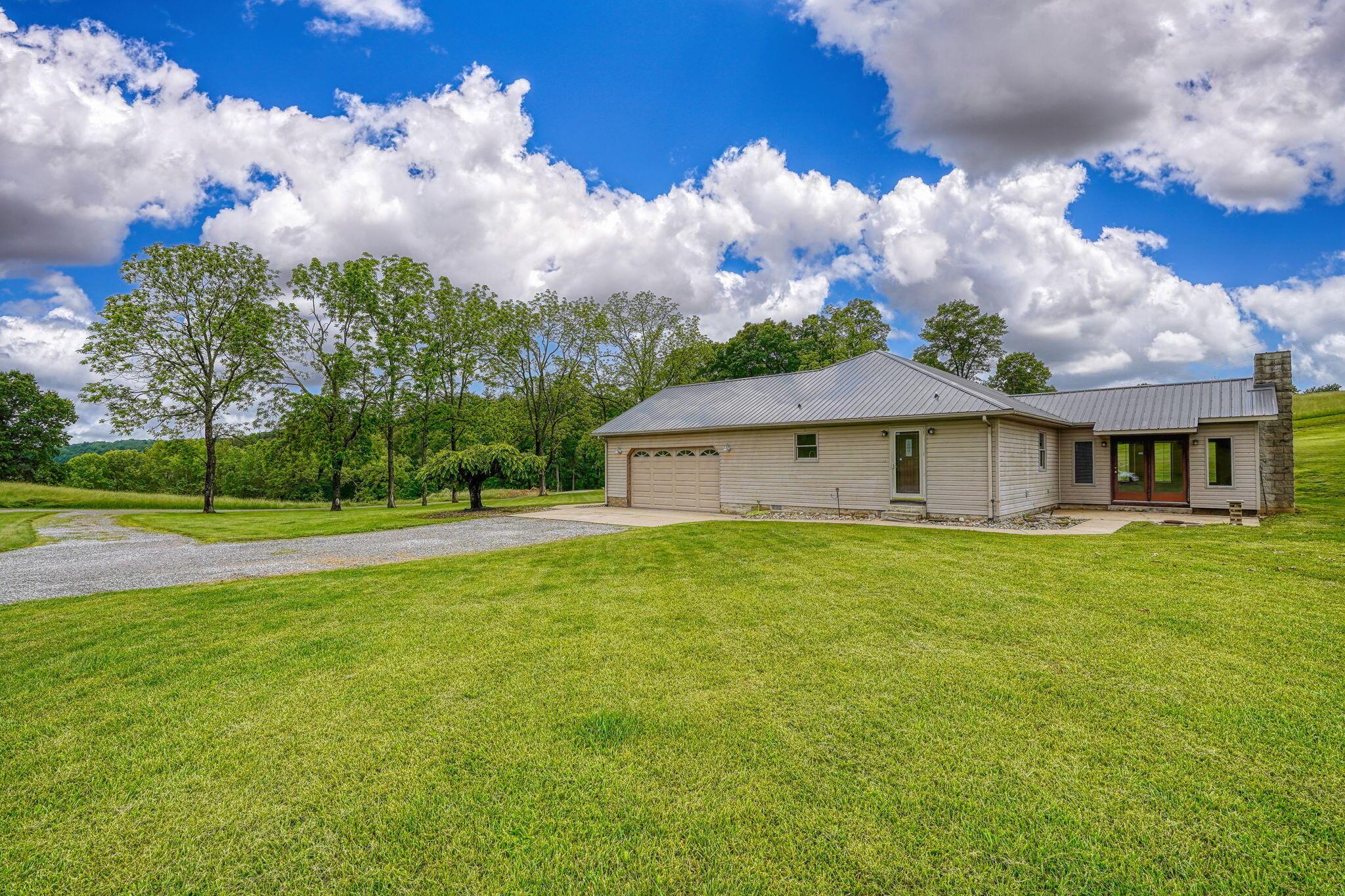 10057 State Route 776 Property Photo 8