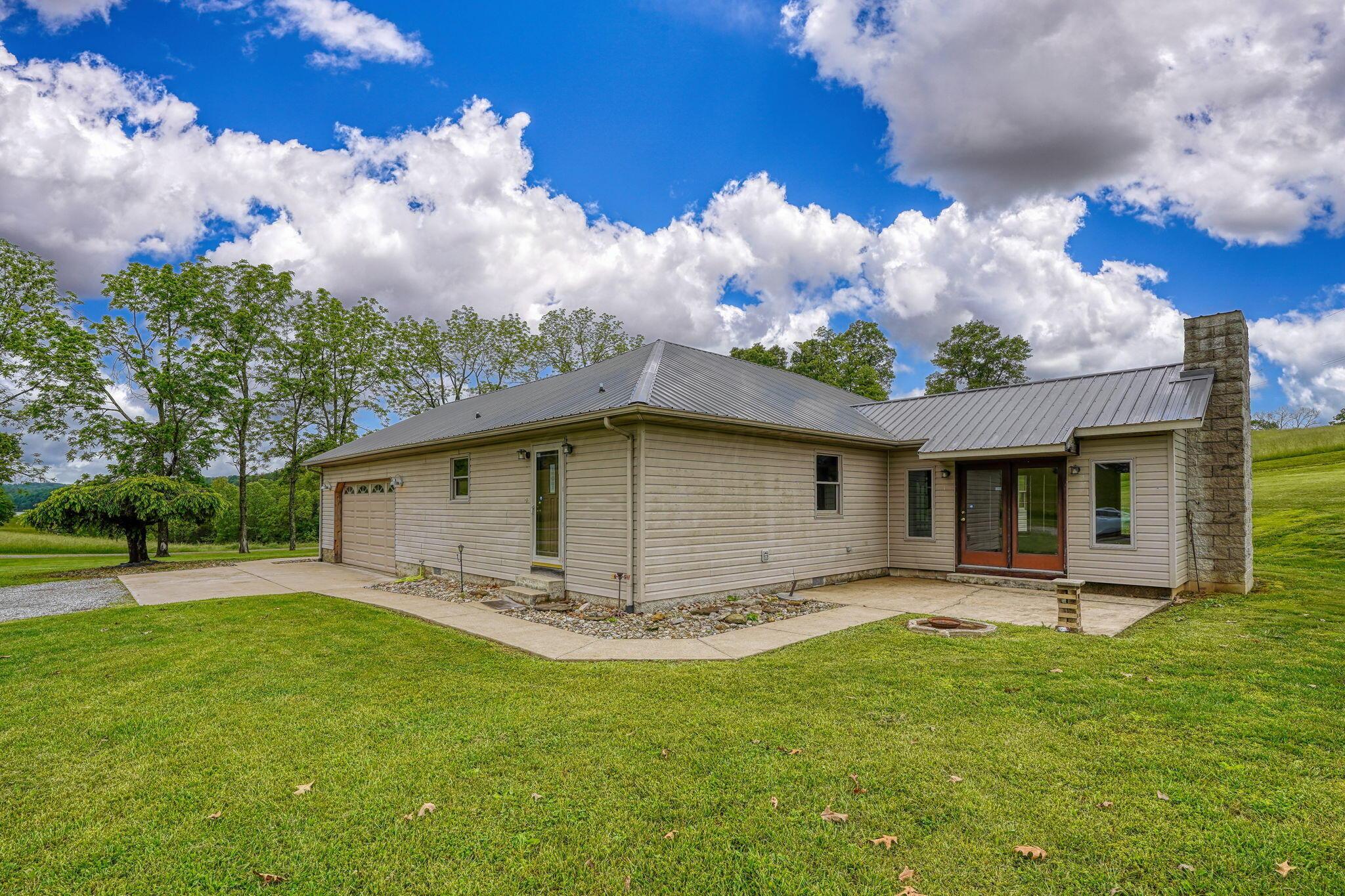 10057 State Route 776 Property Photo 9