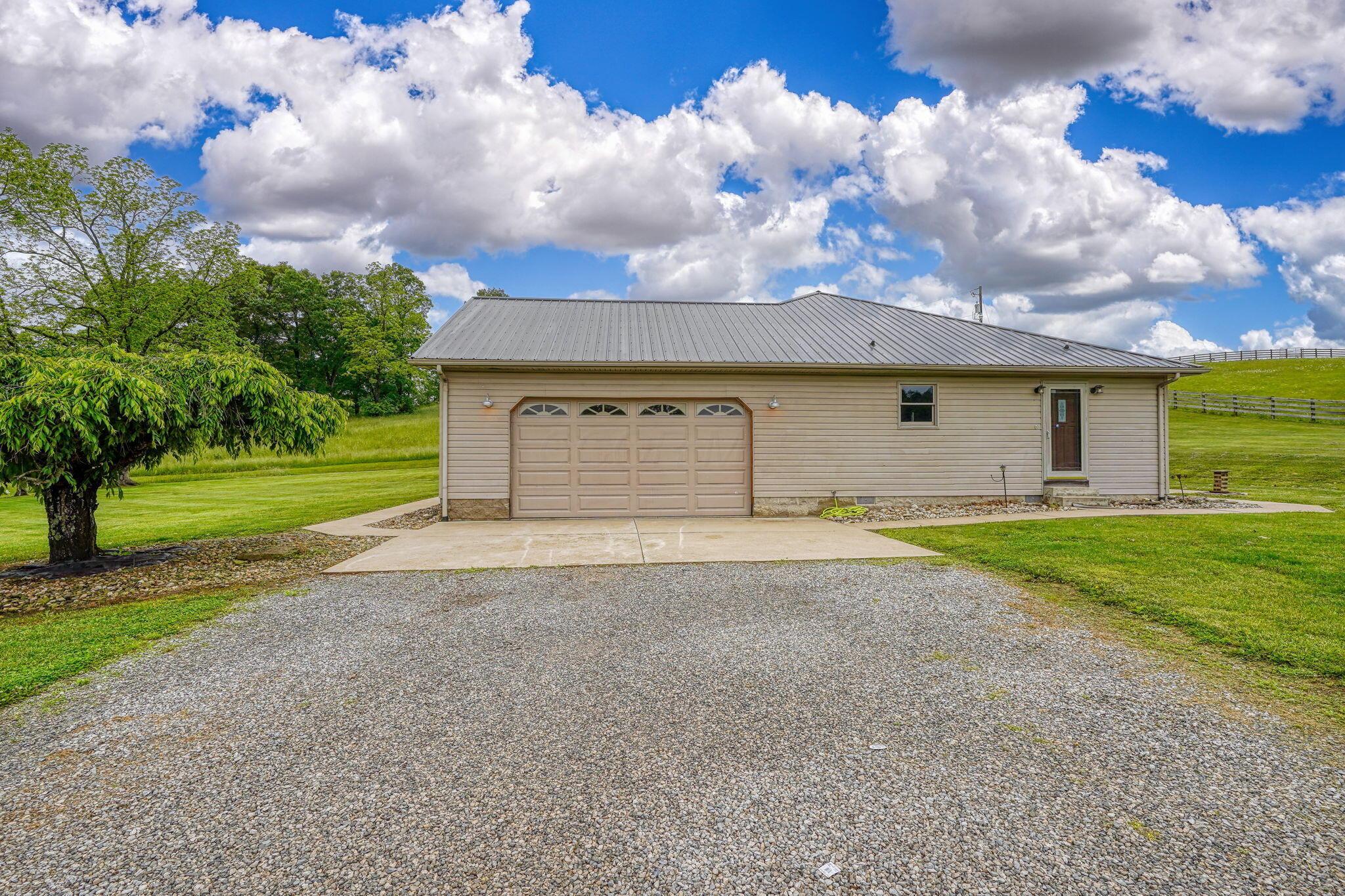 10057 State Route 776 Property Photo 12