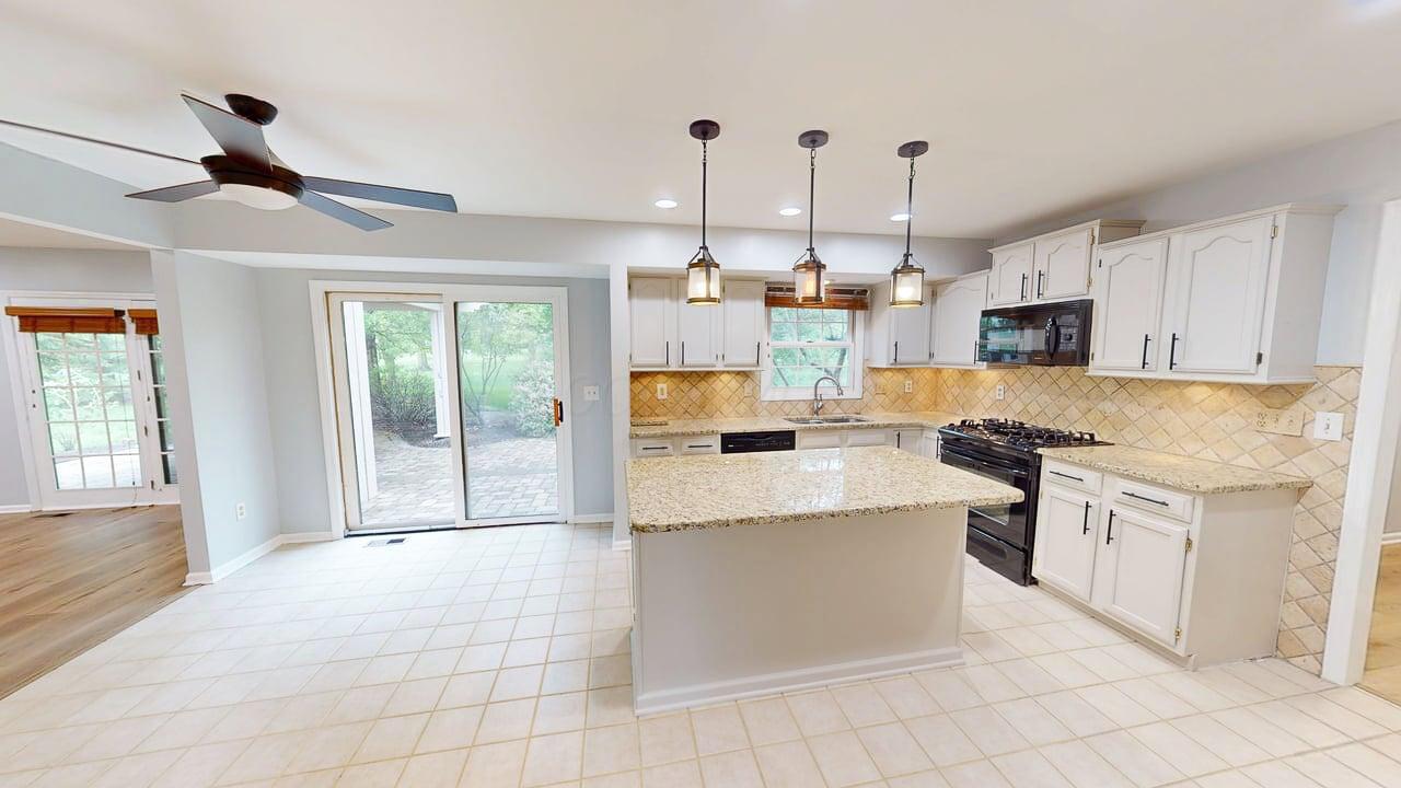 5081 Broxburn Court Property Photo 12