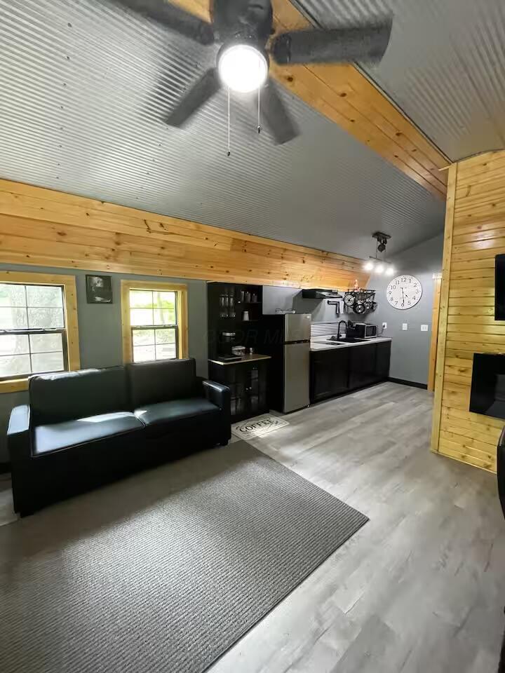 58393 North Branch Road Property Photo 13