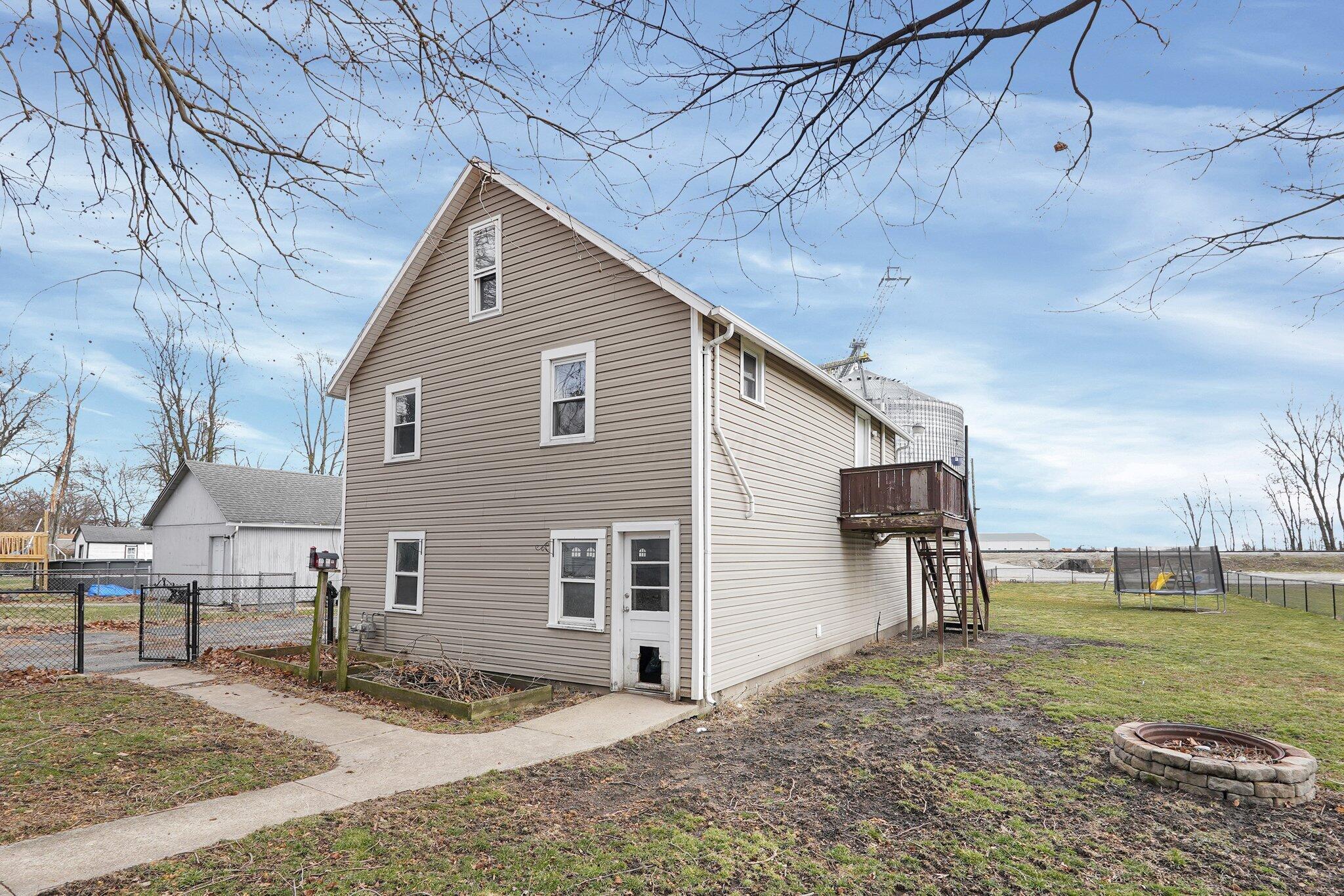 125 W Mound Street Property Photo 2
