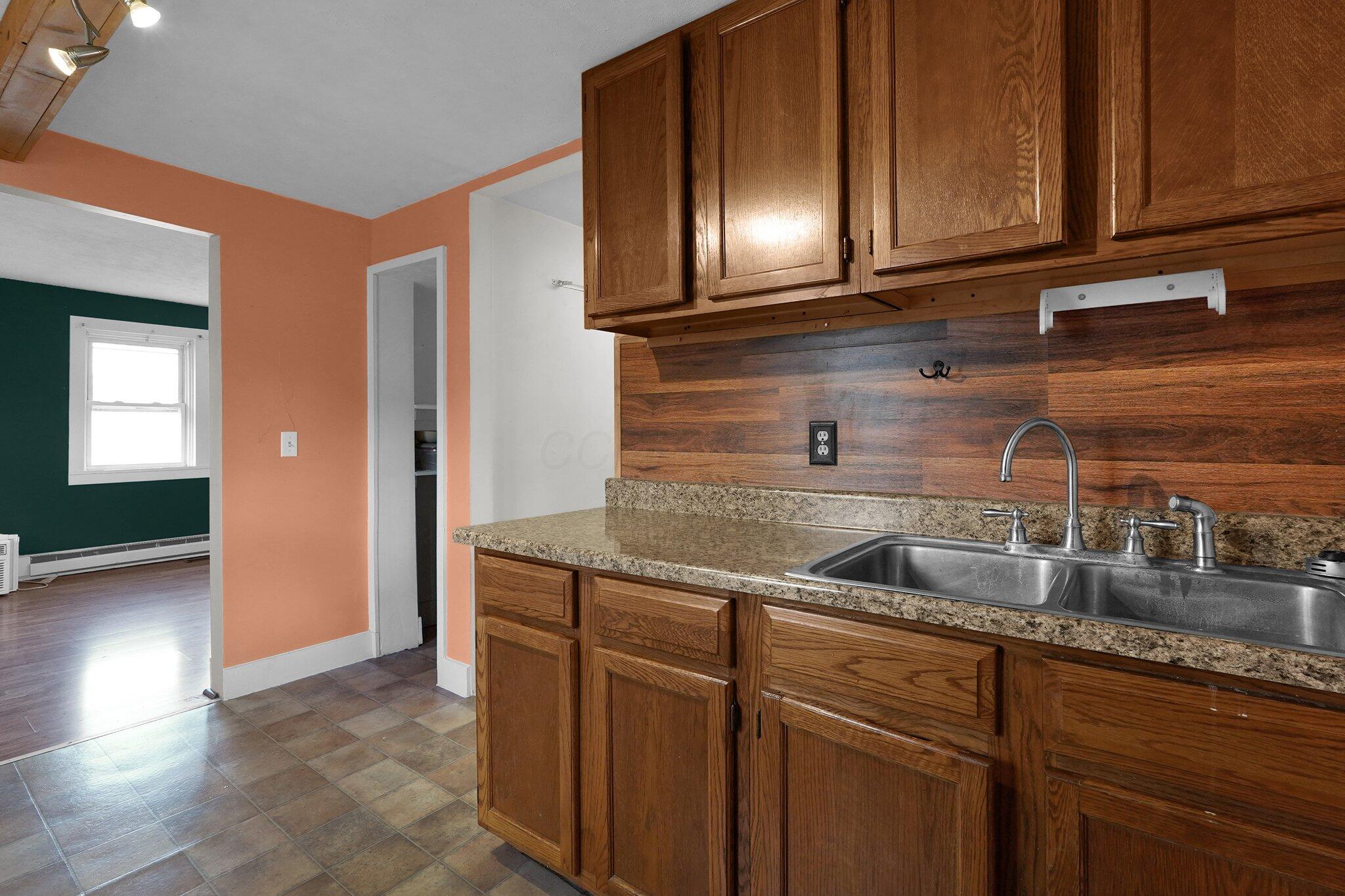 125 W Mound Street Property Photo 48