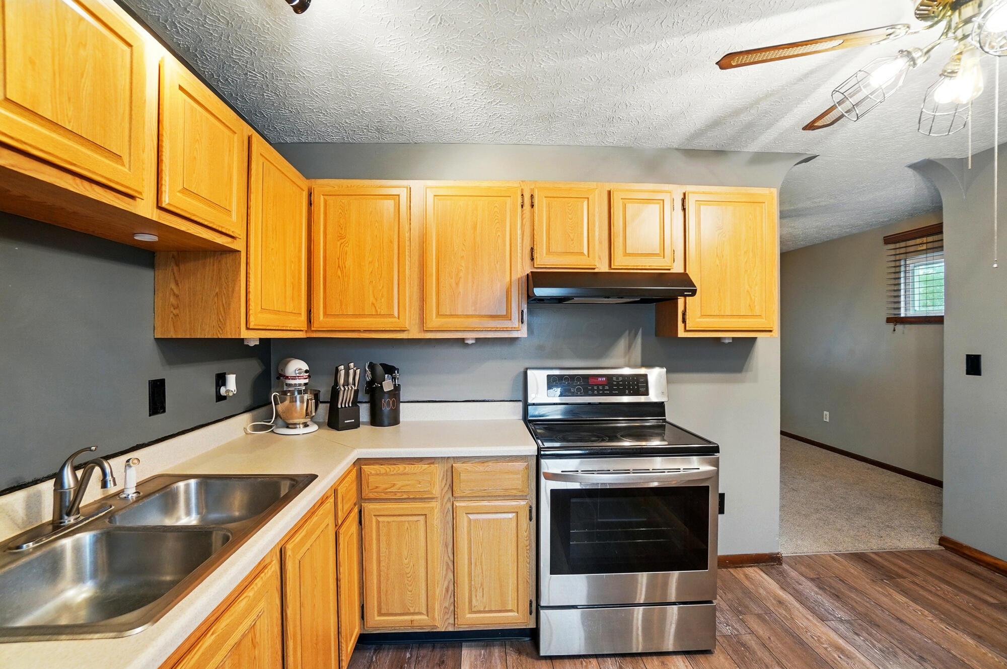 8440 Blue Lake Avenue Property Photo 16