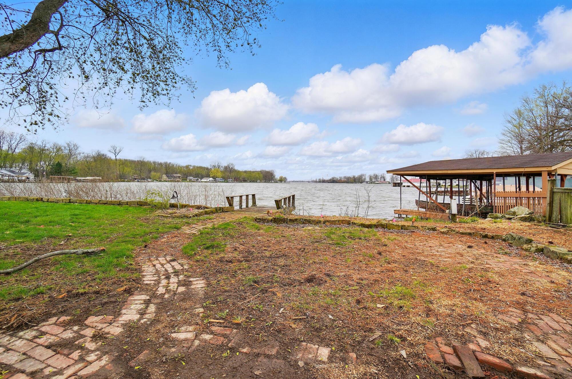 4881 Decker Avenue Ne Property Photo 2