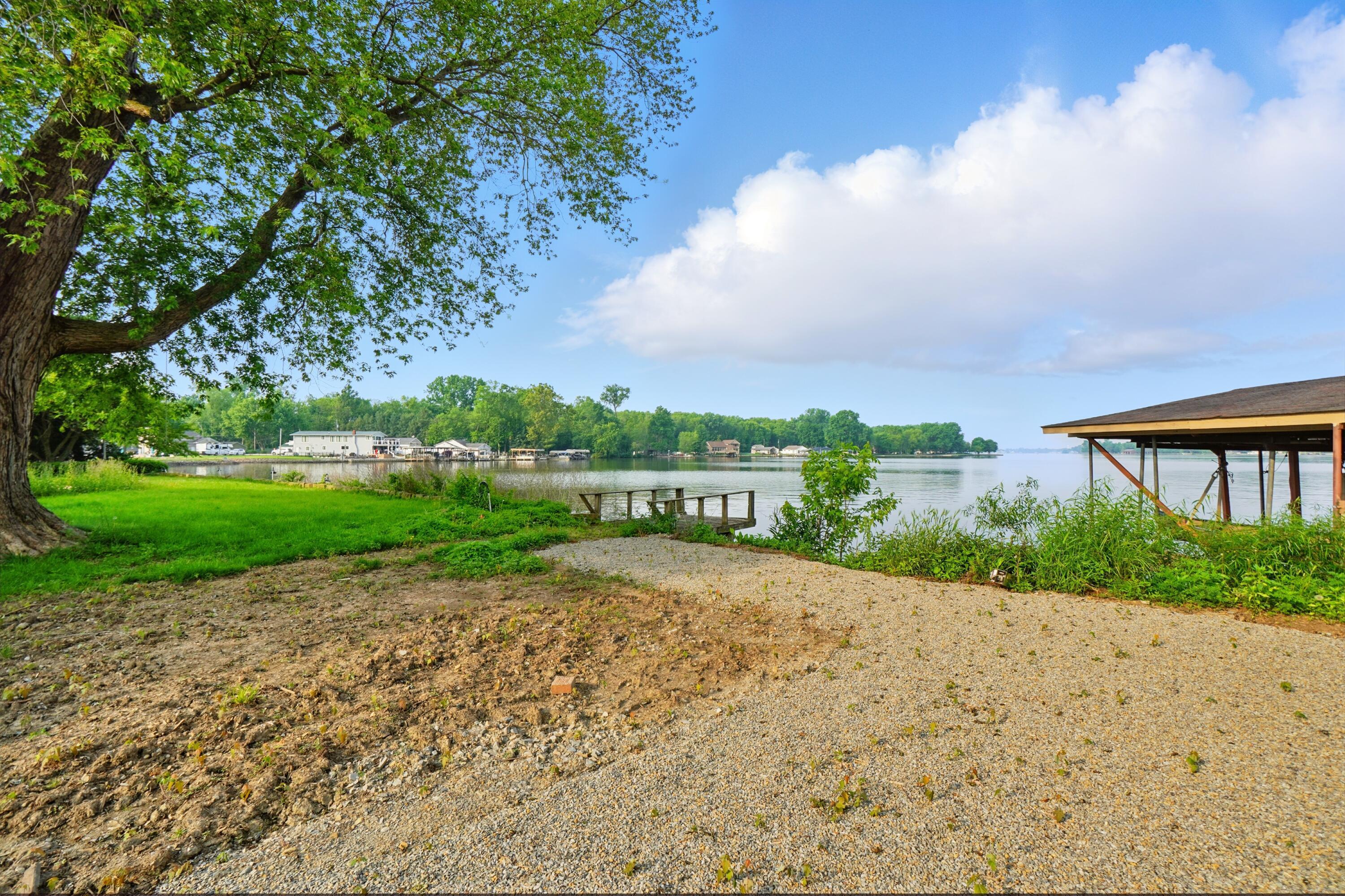 4881 Decker Avenue Ne Property Photo 6