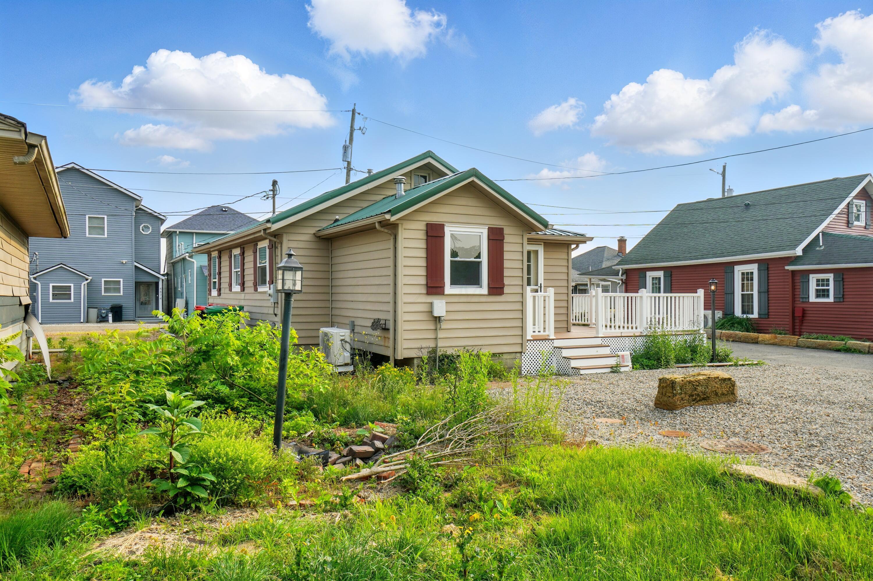 4881 Decker Avenue Ne Property Photo 11