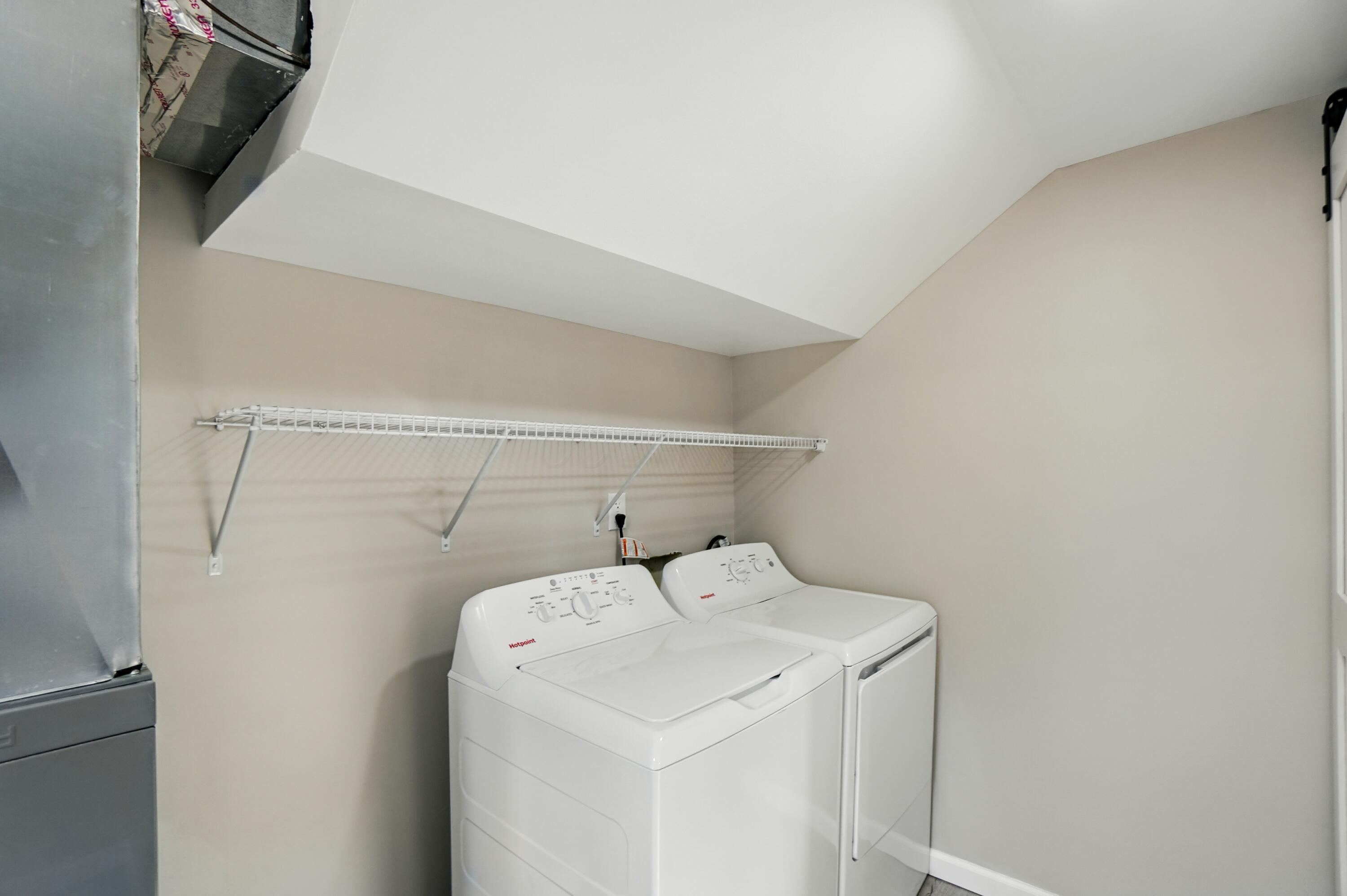 4881 Decker Avenue Ne Property Photo 14