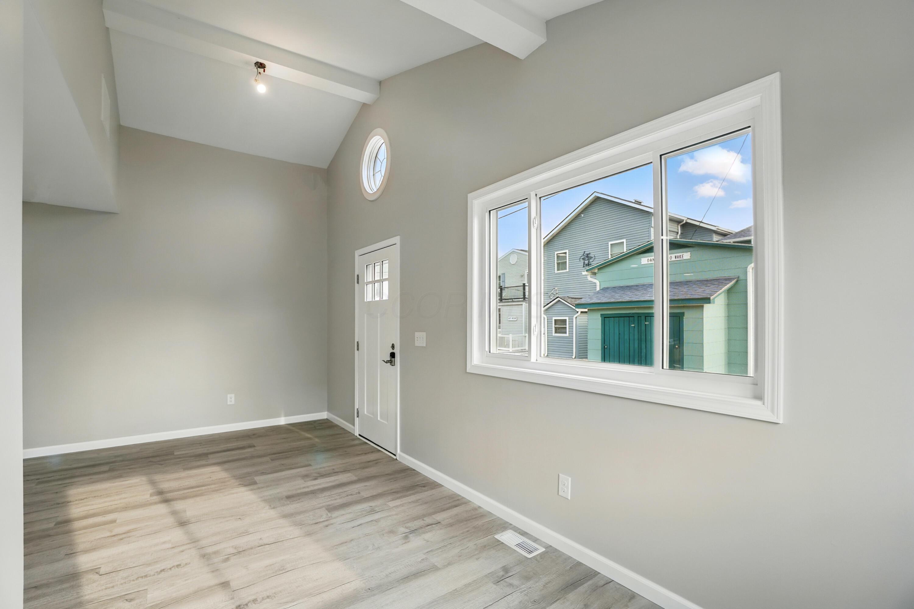 4881 Decker Avenue Ne Property Photo 45