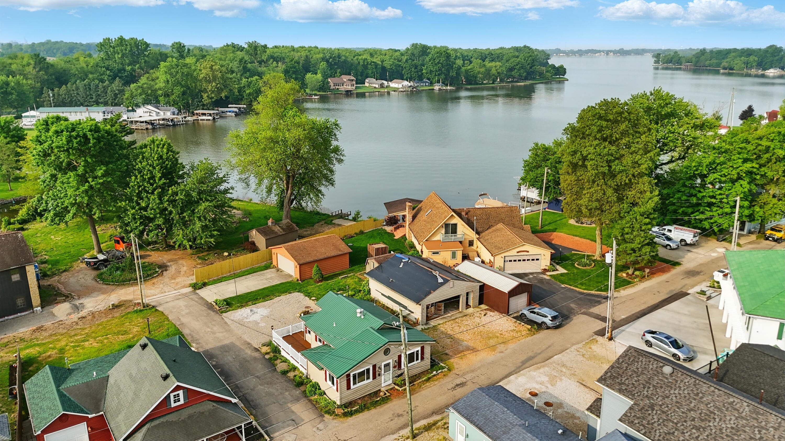 4881 Decker Avenue Ne Property Photo 48