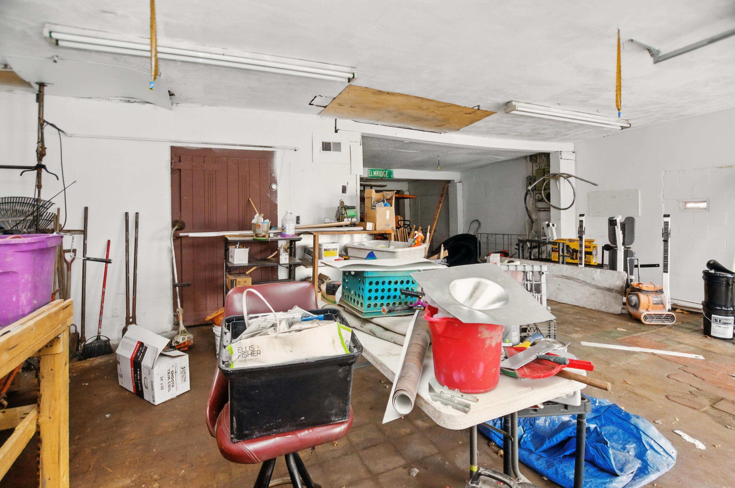 229 N Mulberry Street Property Photo 5