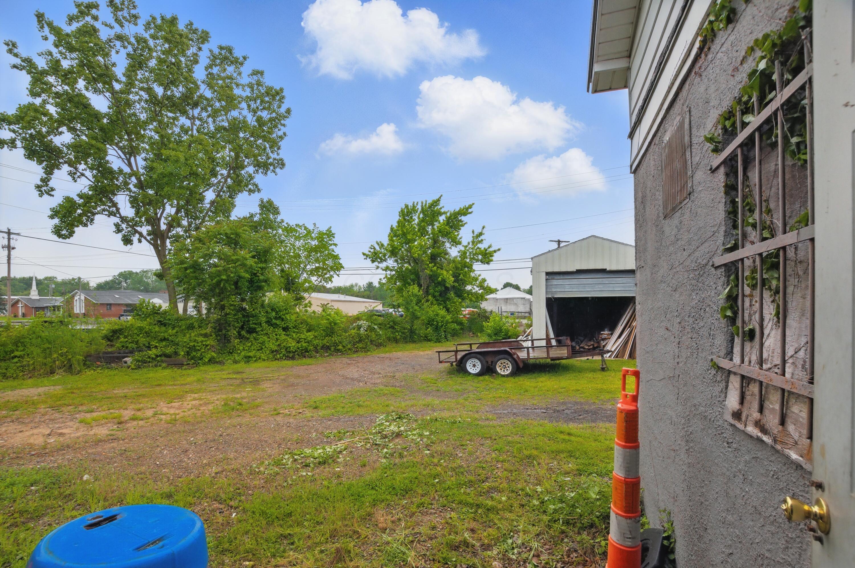 229 N Mulberry Street Property Photo 12