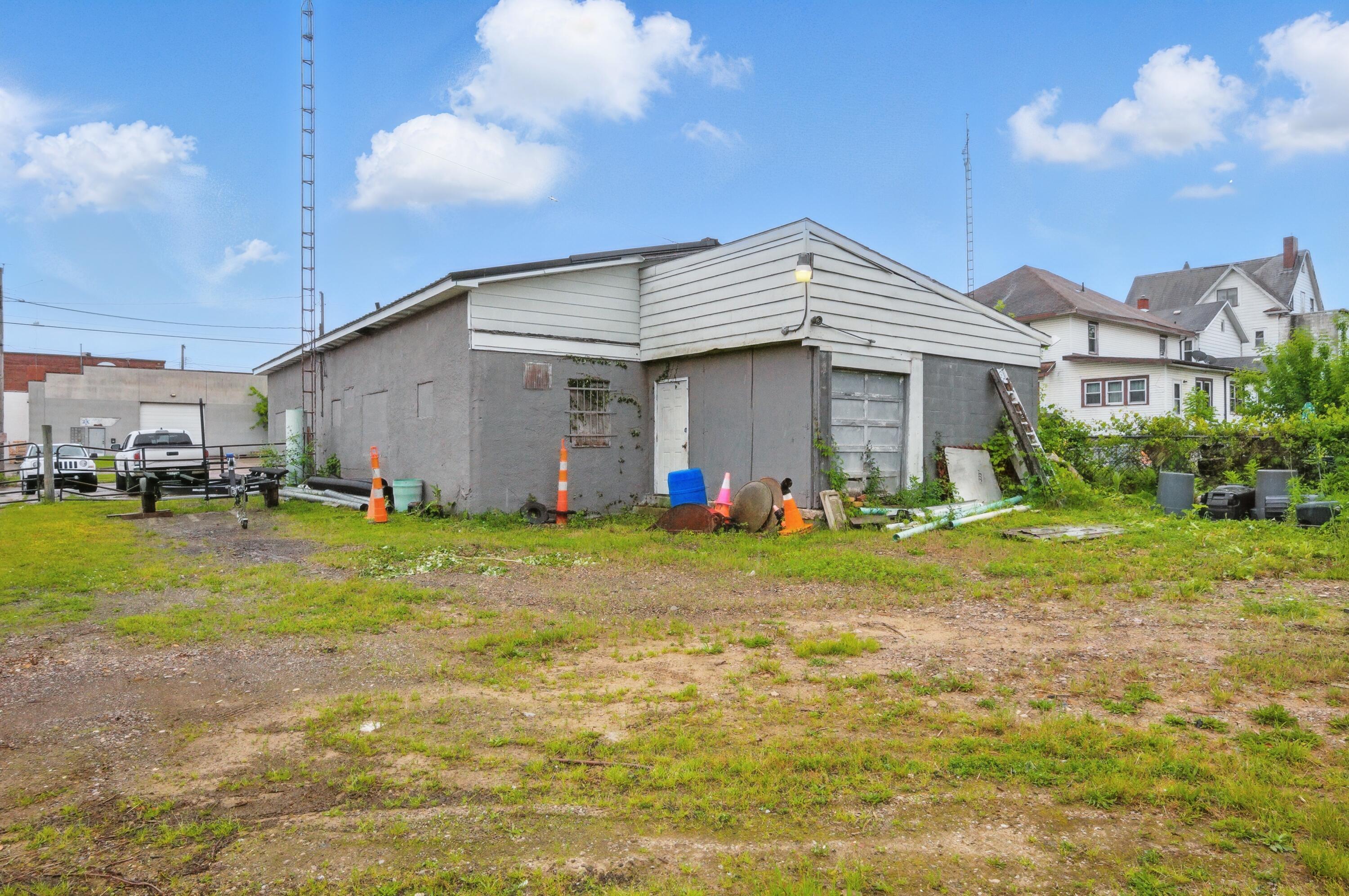 229 N Mulberry Street Property Photo 14