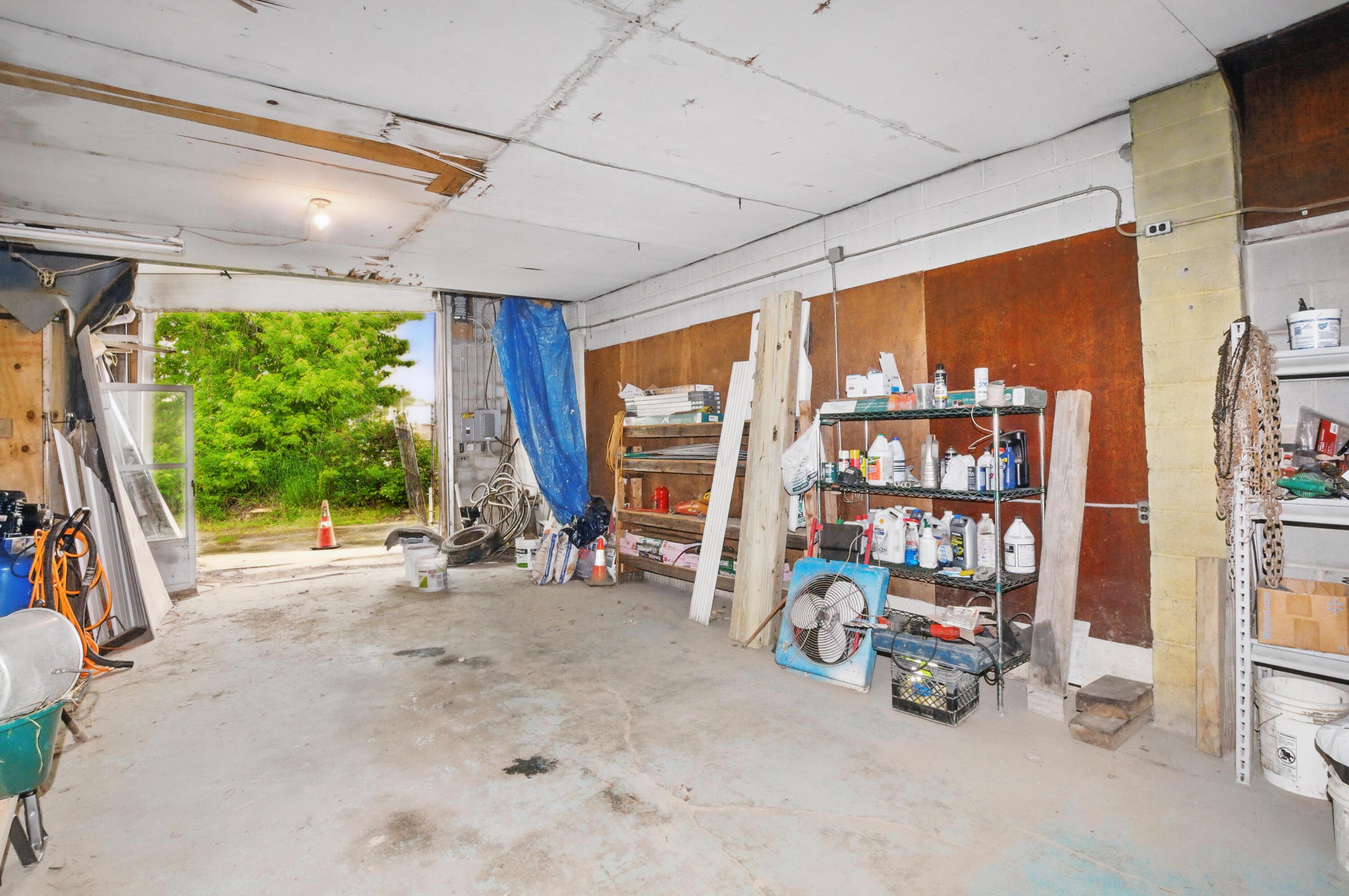 229 N Mulberry Street Property Photo 28