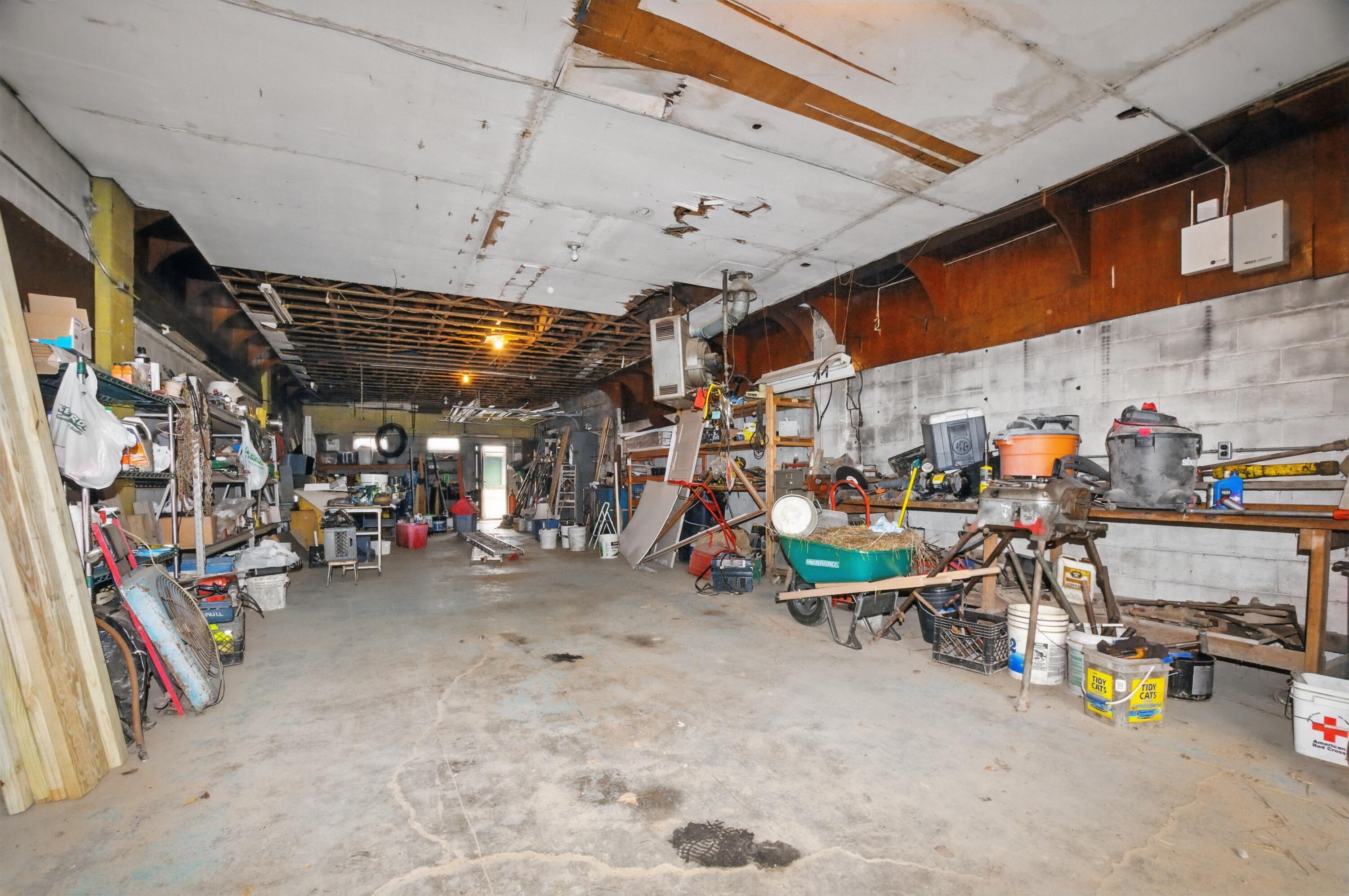 229 N Mulberry Street Property Photo 29